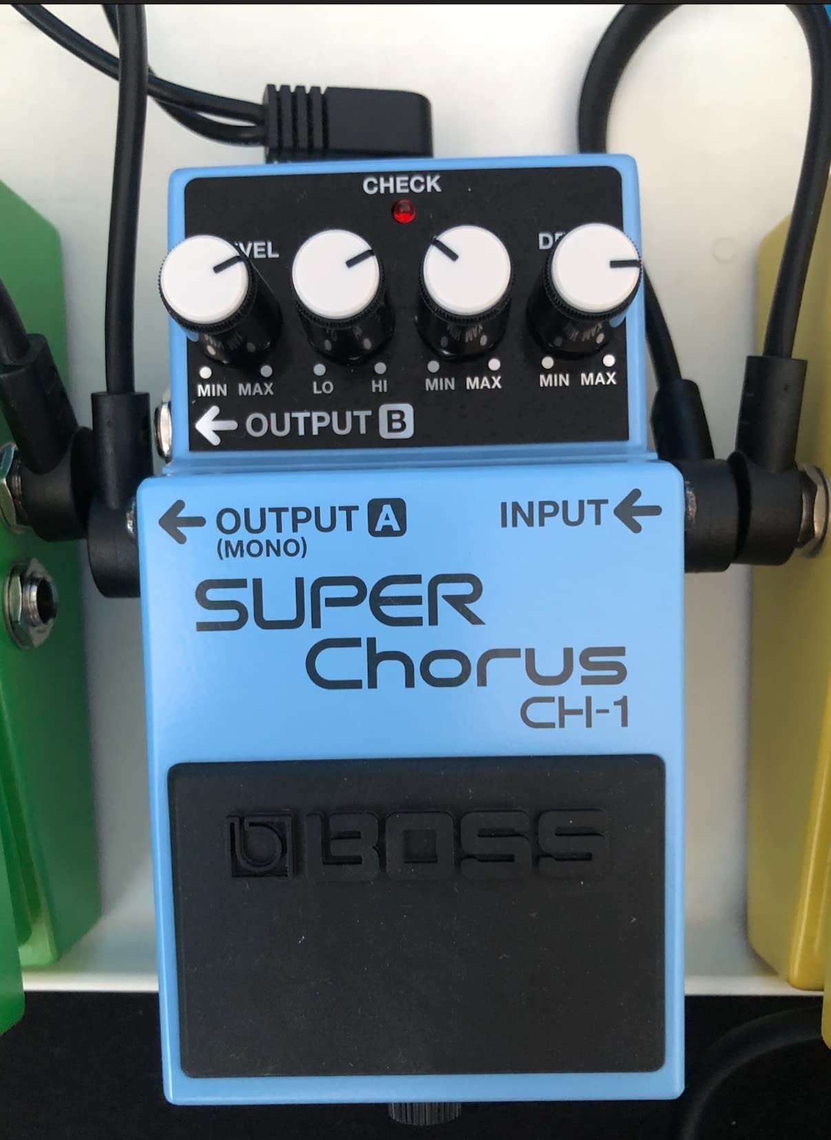 BOSS CH-1 SUPER Chorus | Classic Compact Chorus Effects Pedal | Cystal-Clear Tone for Guitar & Keyboards | Versatile Sound Shaping | Mono & Stereo Connectivity | Easy-to-Use Controls - Customer Photo 1