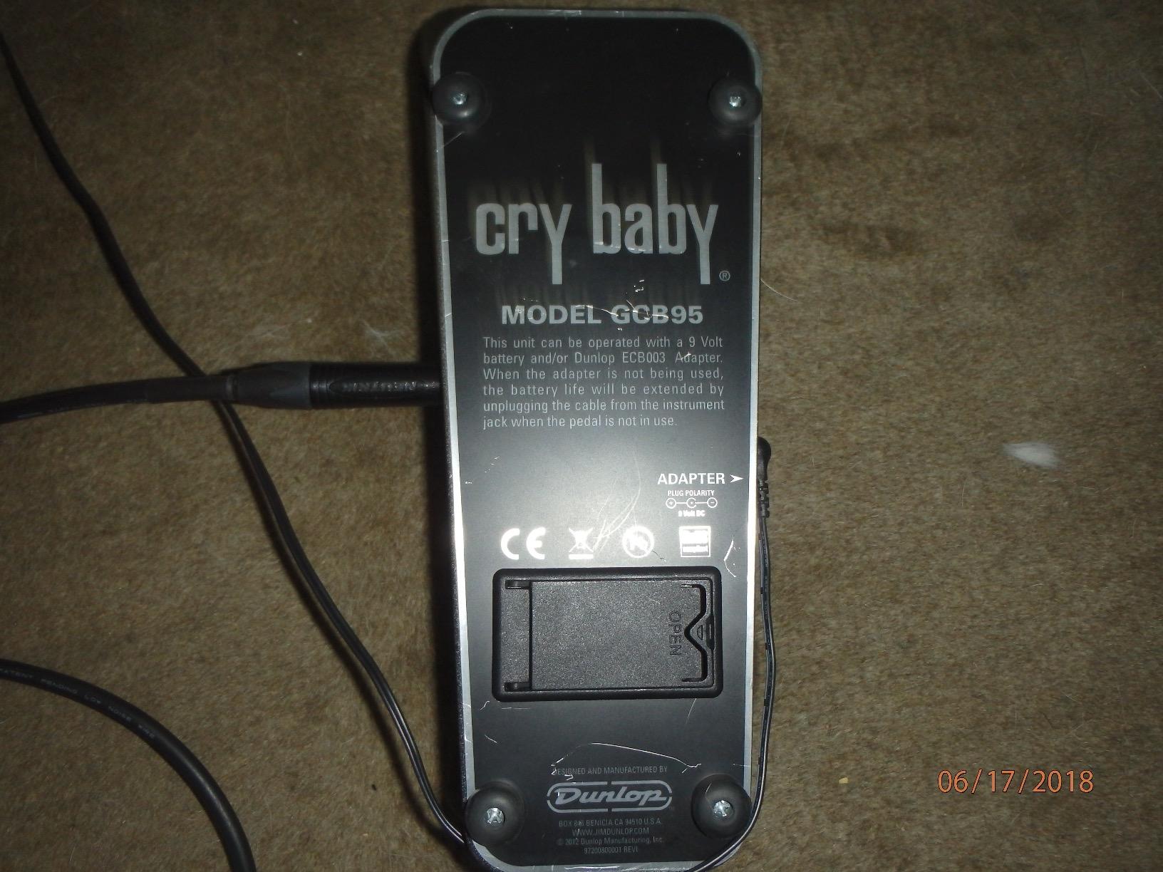 Dunlop Original Cry Baby, 1/4 inch Audio Jack Standard Wah (GCB95) - Customer Photo 3