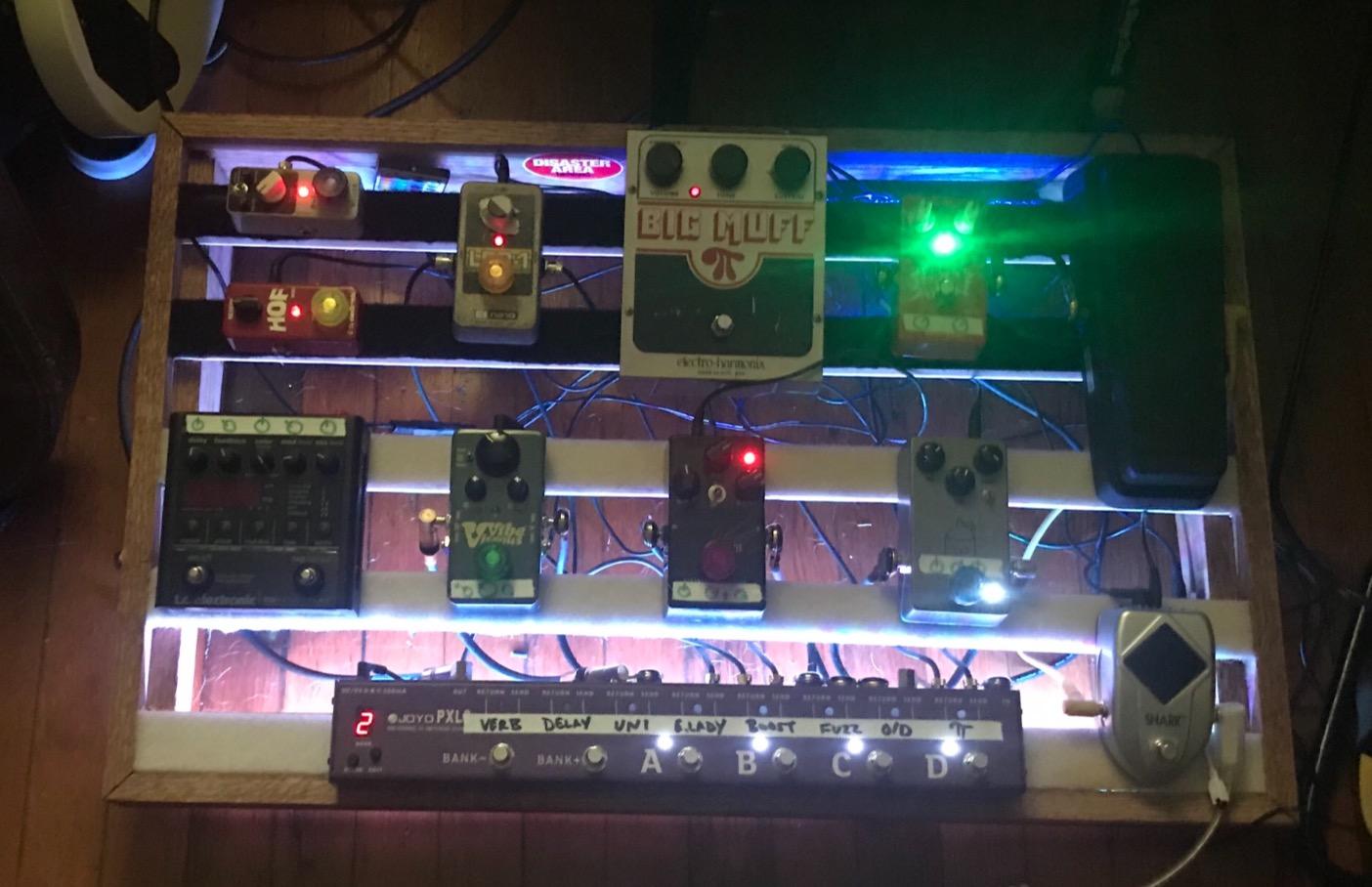 Electro-Harmonix Big Muff Pi Guitar Effects Pedal - Customer Photo 1