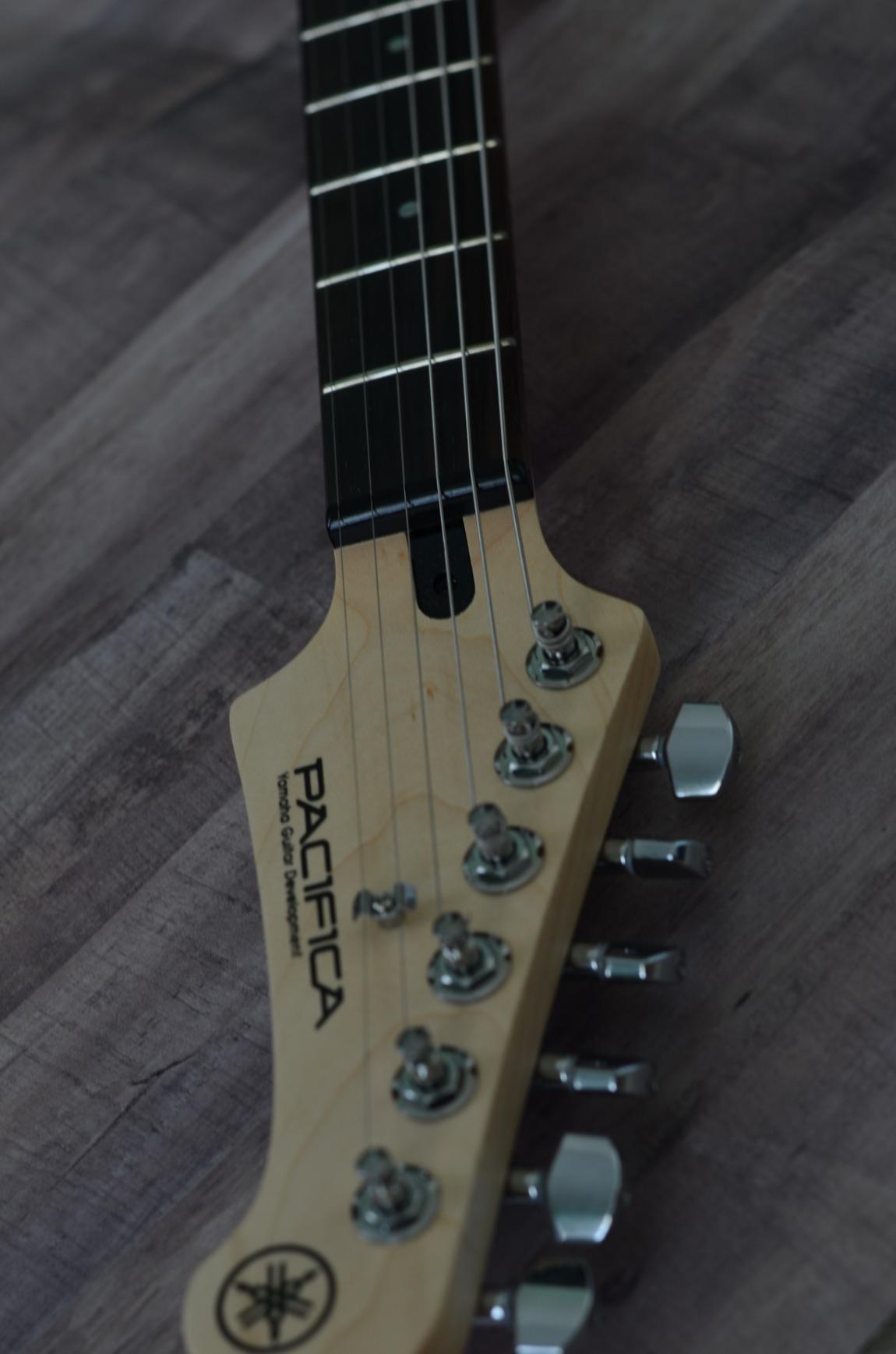 Yamaha Pacifica Series PAC112V Electric Guitar; Black - Customer Photo 1
