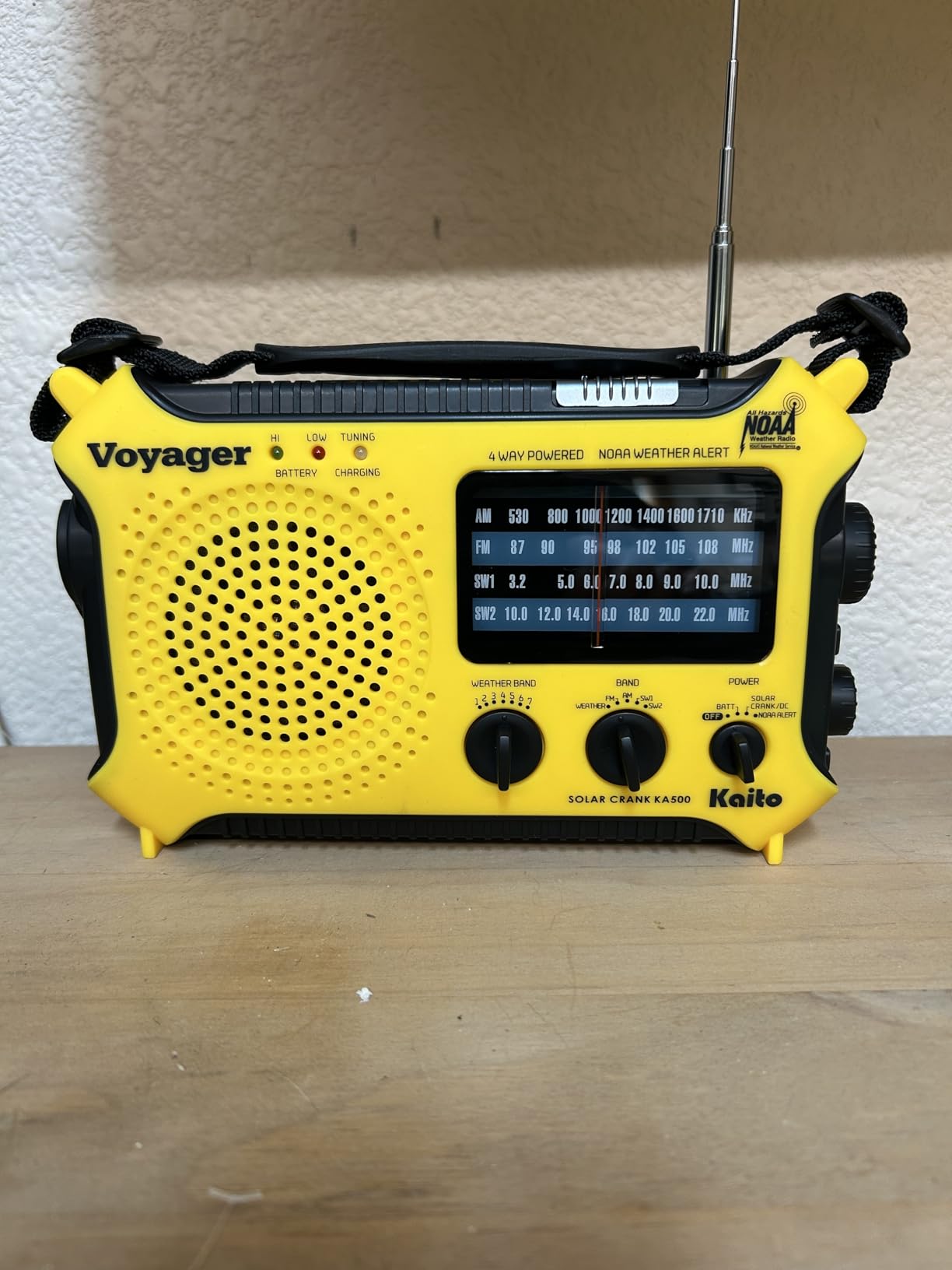 Kaito KA500 5-way Powered Emergency AM/FM/SW NOAA Weather Alert Radio with Solar, Dynamo Crank, Flashlight and Reading Lamp customer photo 1