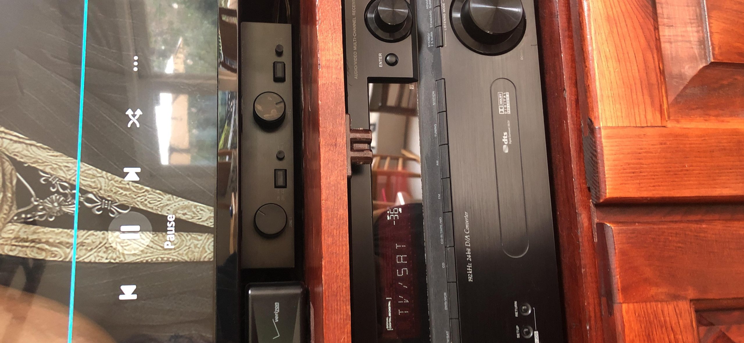 Monoprice 108231 2-Channel A/B Speaker Selector - Black with Volume Control, Built in Independent Volume Controls, Accepts Wire Gauges Up to 14AWG - Customer Photo 1
