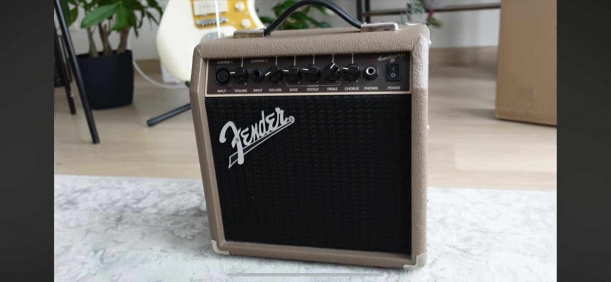 Fender Acoustasonic Guitar Amp for Acoustic Guitar, 15 Watts, with 2-Year Warranty 6 Inch Speaker, Dual Front-Panel inputs, 11.5Hx11.19Wx7.13D Inches, Tan Customer Review Fender Acoustasonic Guitar Amp for Acoustic Guitar, 15 Watts, with 2-Year Warranty 6 Inch Speaker, Dual Front-Panel inputs, 11.5Hx11.19Wx7.13D Inches, Tan - Customer Photo 1
