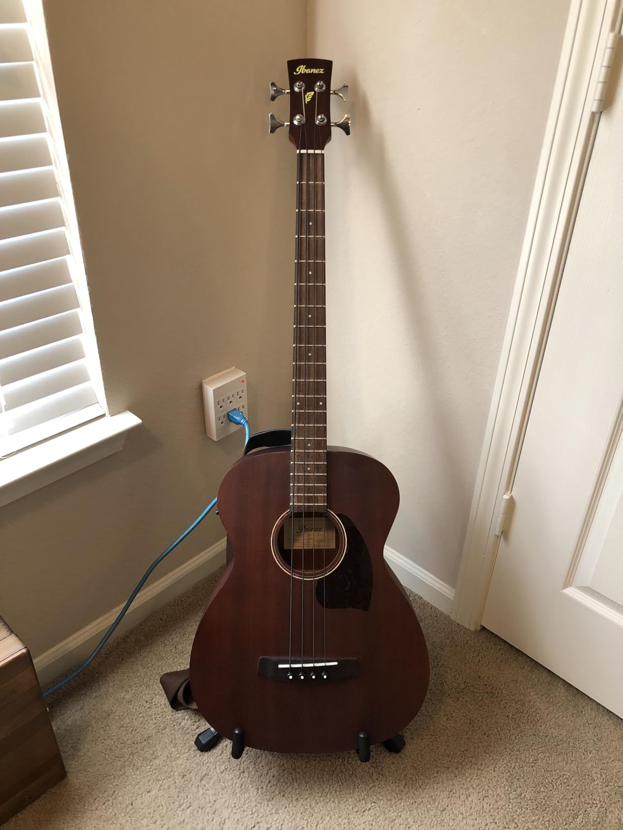 Ibanez PCBE12MHOPN 4-String Acoustic Bass Guitar Customer Review Ibanez PCBE12MHOPN 4-String Acoustic Bass Guitar - Customer Photo 2