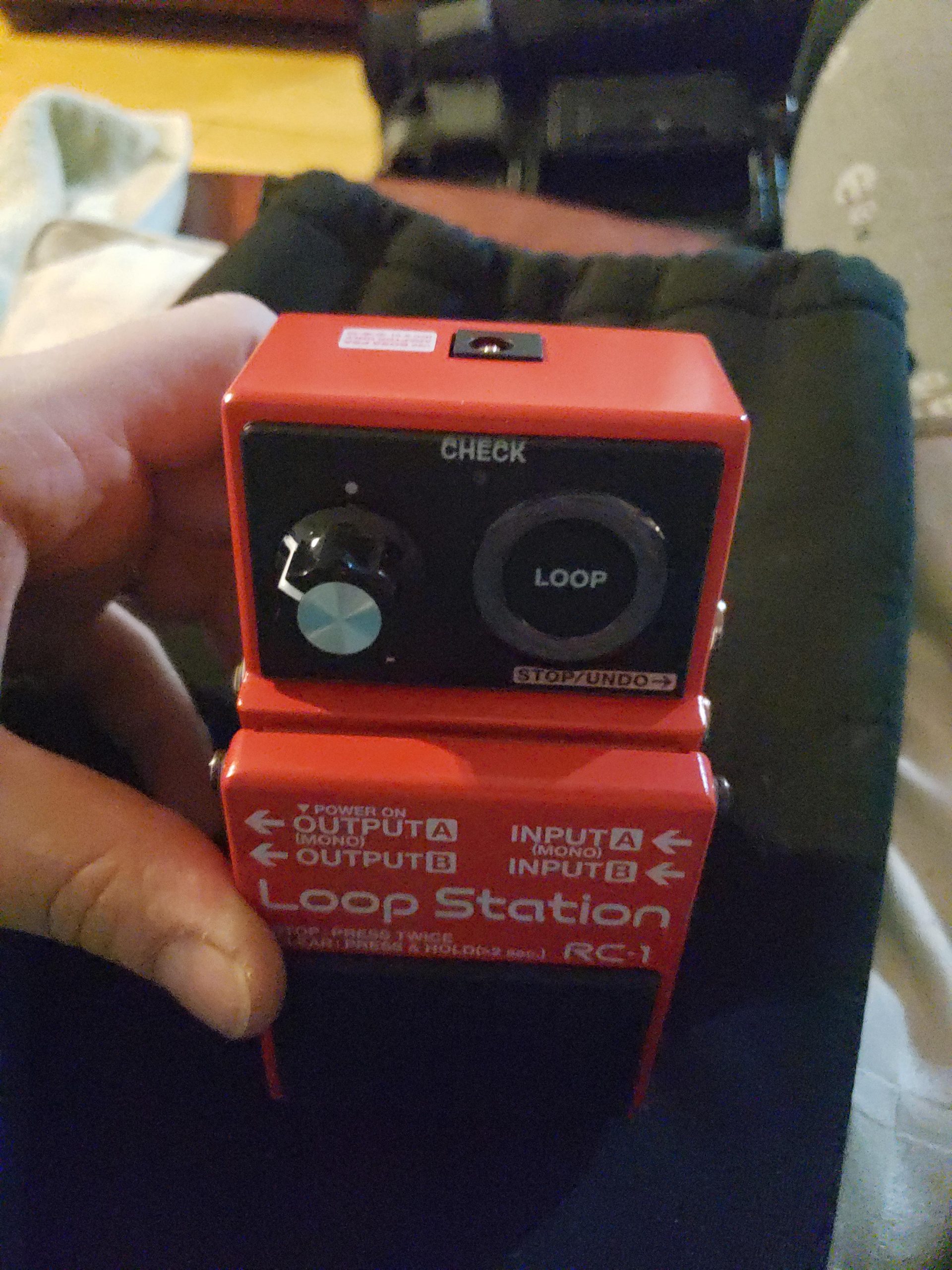 BOSS RC-1 Loop Station Pedal | Industry Standard Simple Looper for Guitar, Bass, Keyboards & More | 24-Segment LED Indicator | 12 Minutes of Record Time | Record, Playback, Overdub, Undo & Redo Loops Customer Review BOSS RC-1 Loop Station Pedal | Industry Standard Simple Looper for Guitar, Bass, Keyboards & More | 24-Segment LED Indicator | 12 Minutes of Record Time | Record, Playback, Overdub, Undo & Redo Loops - Customer Photo 1