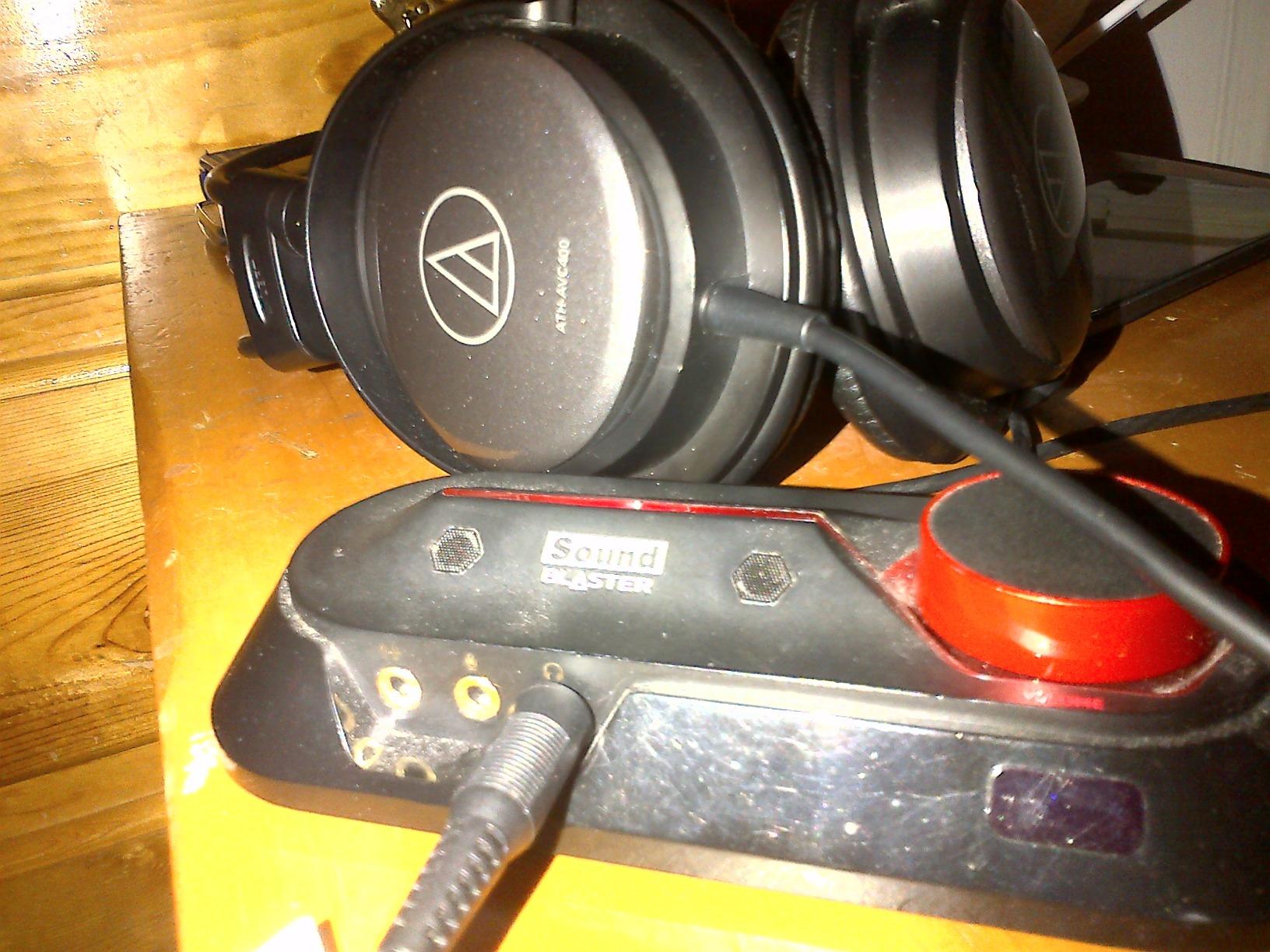 Audio-Technica ATH-AVC200 SonicPro Over-Ear Closed-Back Dynamic Headphones - 1/8