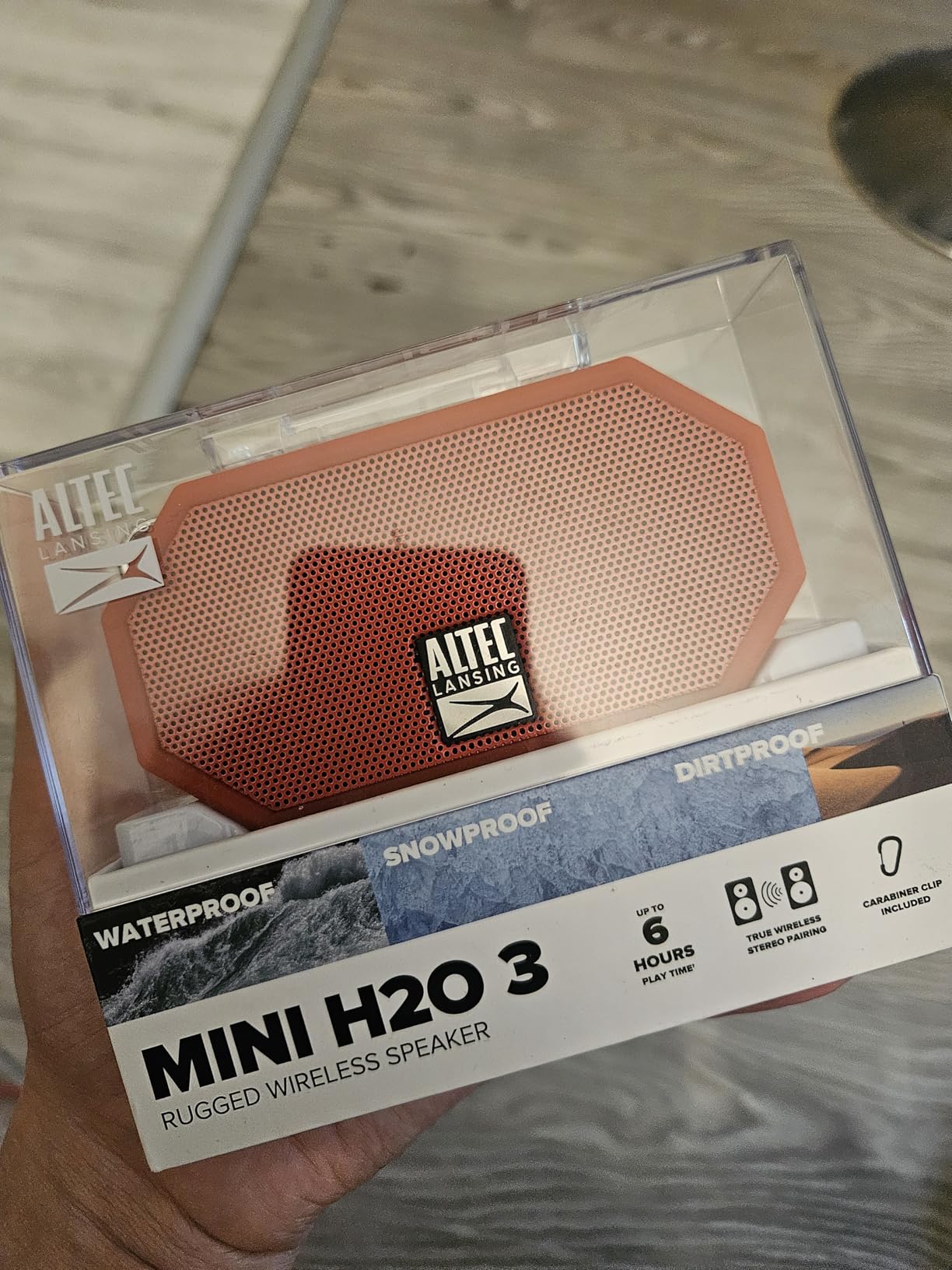 Altec Lansing Mini H2O - Waterproof Bluetooth Speaker, IP67 Certified & Floats in Water, Compact & Portable Speaker for Hiking, Camping, Pool, and Beach - Customer Photo 1