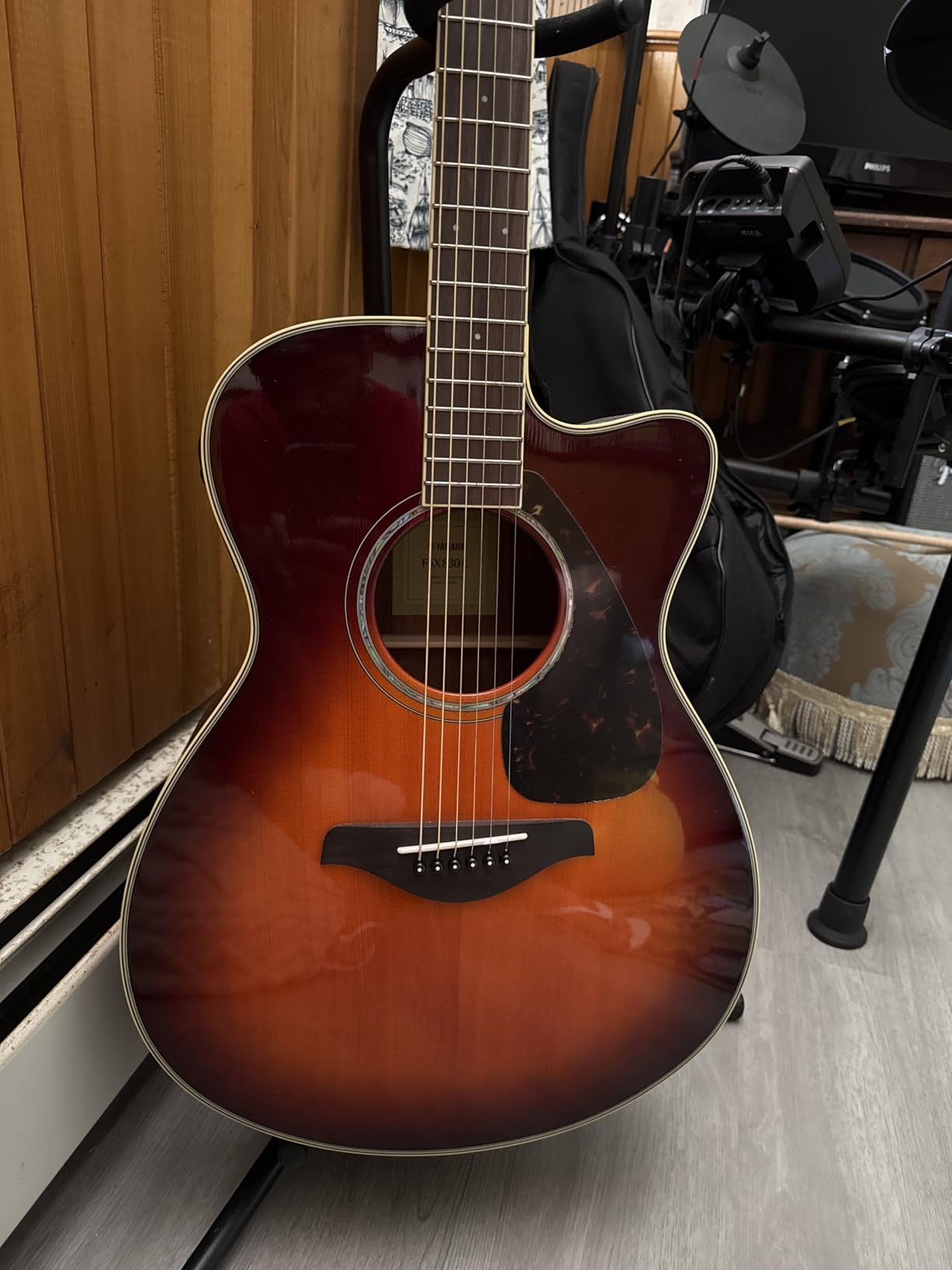 Yamaha FGX830C Solid Top Cutaway Acoustic-Electric Guitar, Natural Customer Review Yamaha FGX830C Solid Top Cutaway Acoustic-Electric Guitar, Natural - Customer Photo 2