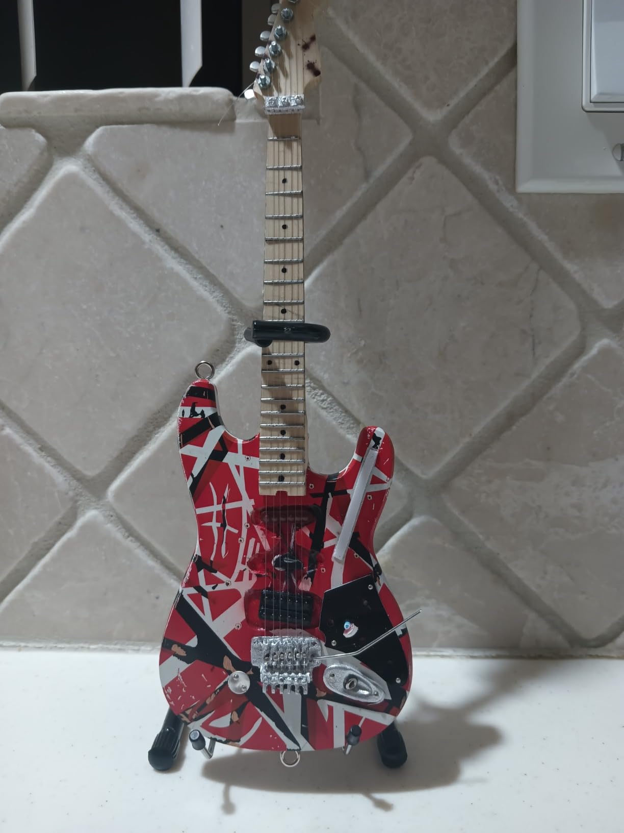 EVH Minature Guitars EVH Frankenstein Mini Replica Guitar Van Halen (EVH001) Customer Review EVH Minature Guitars EVH Frankenstein Mini Replica Guitar Van Halen (EVH001) - Customer Photo 1