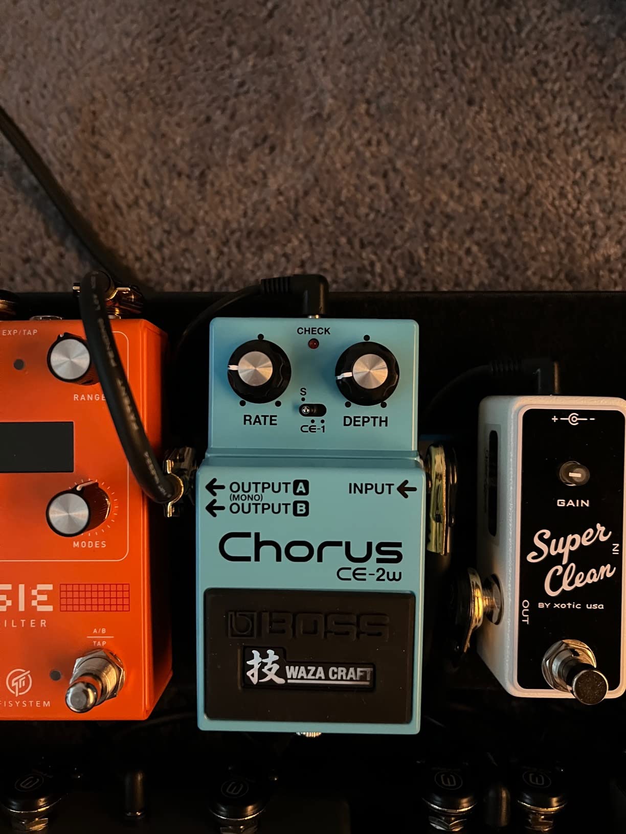 BOSS CE-2W Chorus | Premium Waza Craft Guitar Effect Pedal with Analog Circuitry | True Reproduction of the Legendary CE-2 & CE-1 Chorus Pedals | Made in Japan | 5-Year Warranty - Customer Photo 2