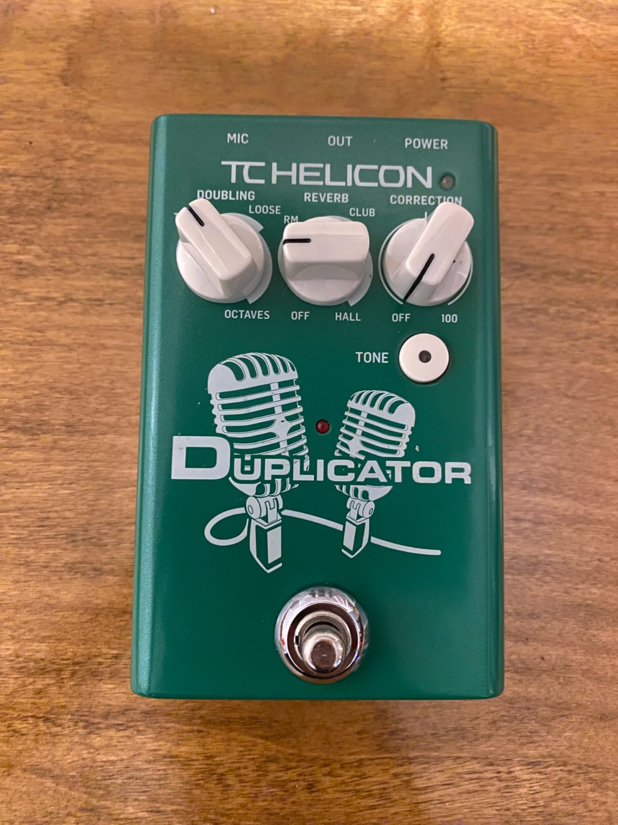 TC Helicon DUPLICATOR Ultra-Simple Vocal Effects Stompbox with Doubling, Reverb and Pitch Correction Customer Review TC Helicon DUPLICATOR Ultra-Simple Vocal Effects Stompbox with Doubling, Reverb and Pitch Correction - Customer Photo 1