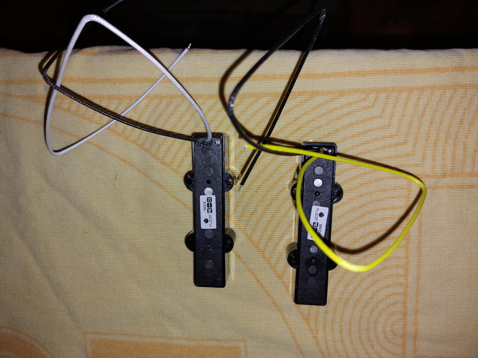 FLEOR Alnico 5 P Bass Pickups Humbucker Pickup for 4 String P Bass Replacement - Customer Photo 1
