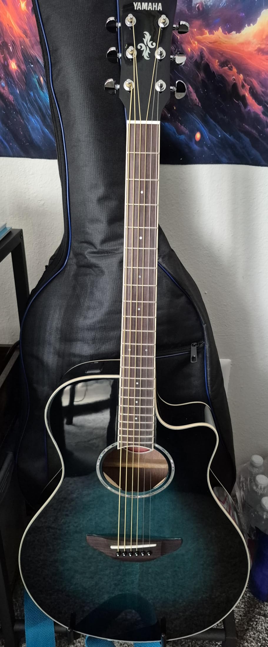 Yamaha APX600 BL Thin Body Acoustic-Electric Guitar, Black - Customer Photo 1