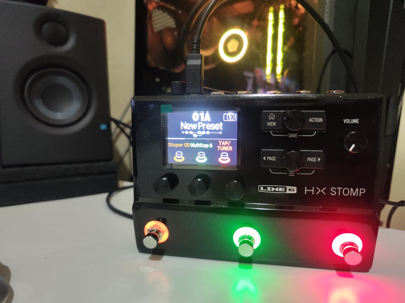 Line 6 HX Stomp Multi Effects Processor, Black Customer Review Line 6 HX Stomp Multi Effects Processor, Black - Customer Photo 1
