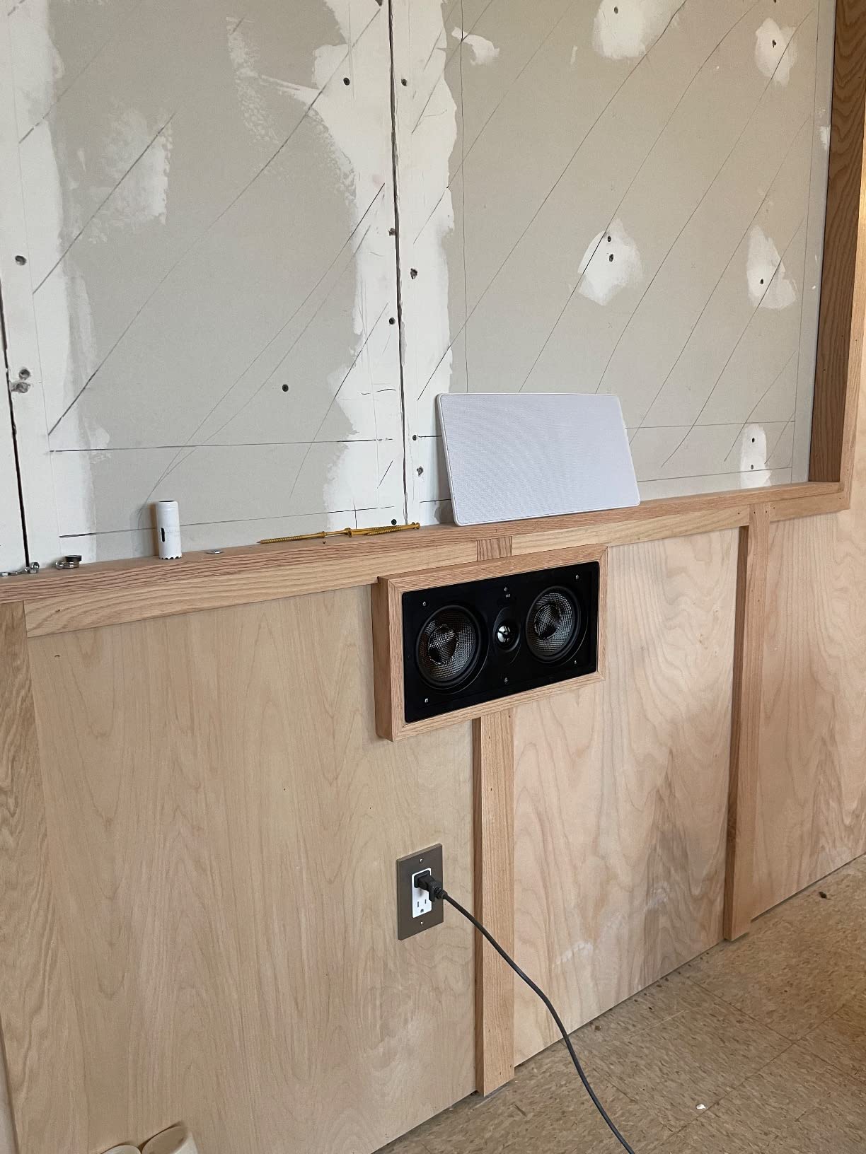 Monoprice 3-Way Carbon Fiber In Wall Speakers - 8-Inch, Pair, With Paintable Magnetic Grille, Black - Alpha Series - Customer Photo 1