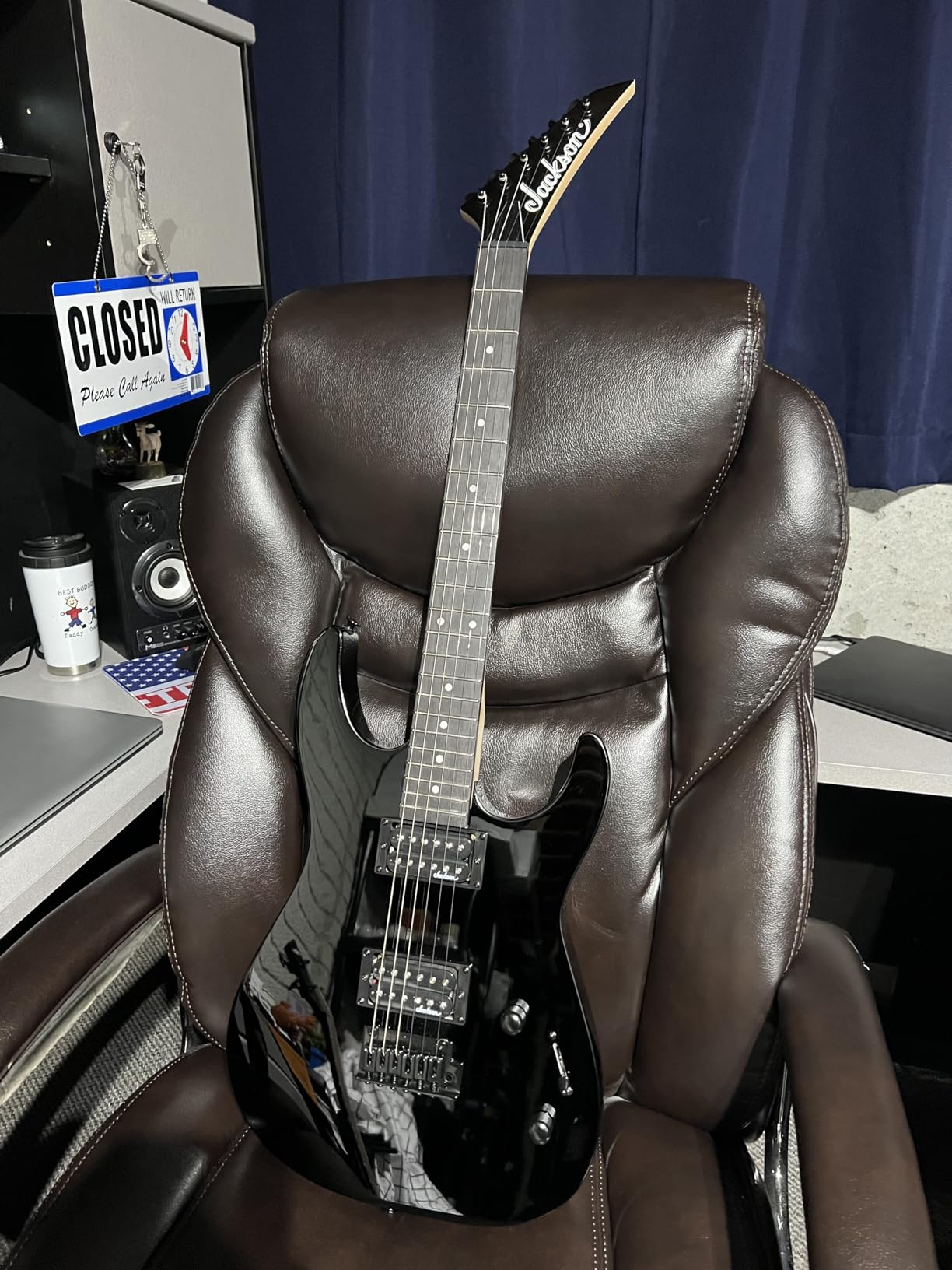 Jackson JS Series Dinky JS11 - Black with Amaranth Fingerboard Customer Review Jackson JS Series Dinky JS11 - Black with Amaranth Fingerboard - Customer Photo 1