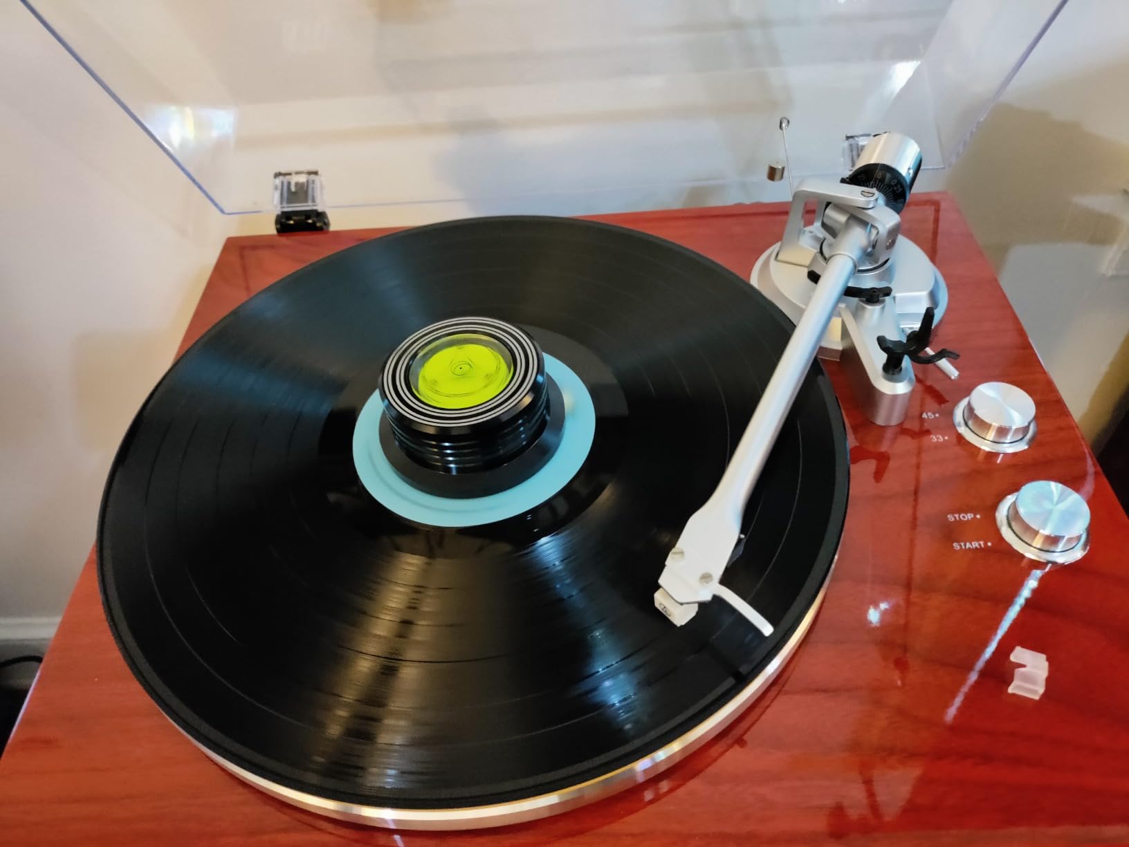 1 by ONE Belt Drive Turntable with Bluetooth Connectivity, Built-in Phono Pre-amp, USB Digital Output Vinyl Stereo Record Player with Magnetic Cartridge, 33 or 45 RPM Customer Review 1 by ONE Belt Drive Turntable with Bluetooth Connectivity, Built-in Phono Pre-amp, USB Digital Output Vinyl Stereo Record Player with Magnetic Cartridge, 33 or 45 RPM - Customer Photo 1