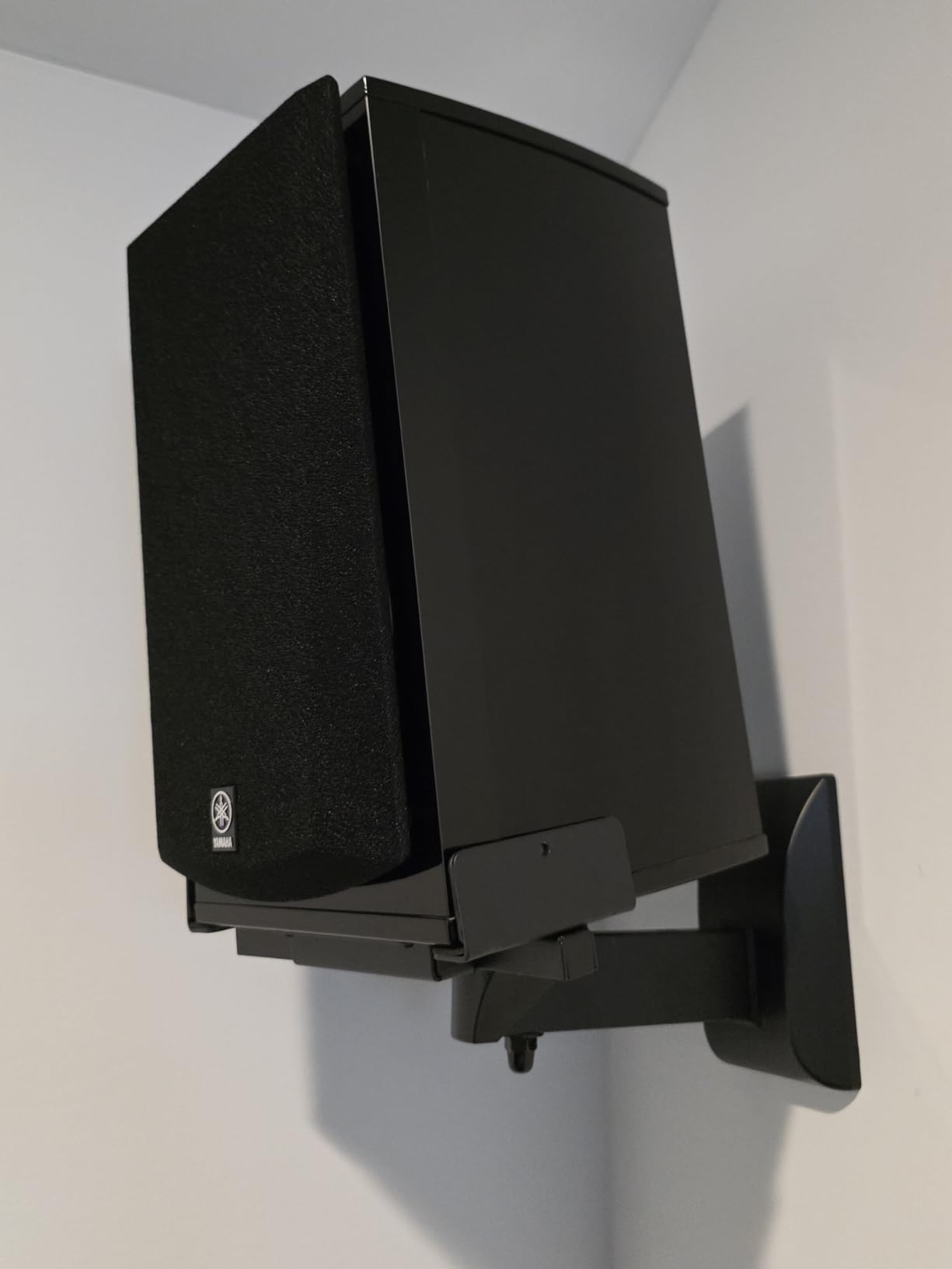 suptek Speaker Wall Mounts, Dual Speaker Stands for Surround Sound Speakers, Universal Bracket, Tilt Swivel Shelves Up to 55lbs Black (2 Pack) - Customer Photo 1