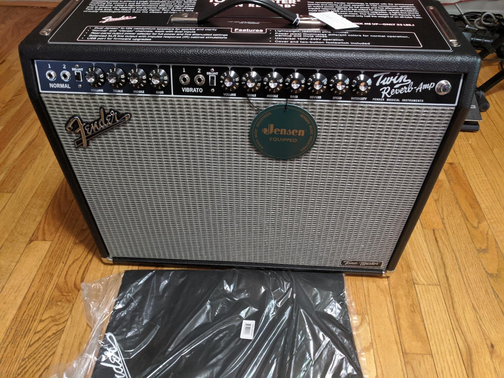 Fender Tone Master Twin Reverb Guitar Amplifier, Black, with 2-Year Warranty - Customer Photo 3