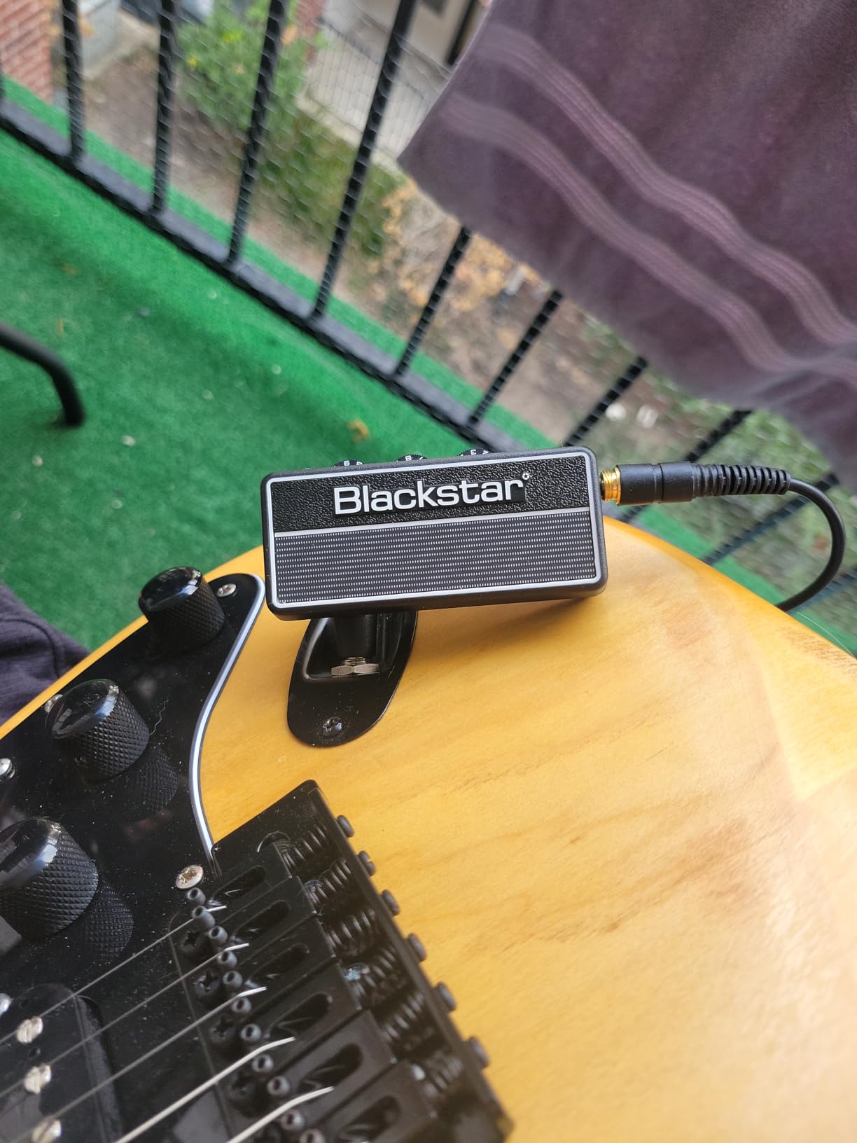 Blackstar Electric Guitar Headphone Amplifier (AP2FLYGTR) - Customer Photo 1