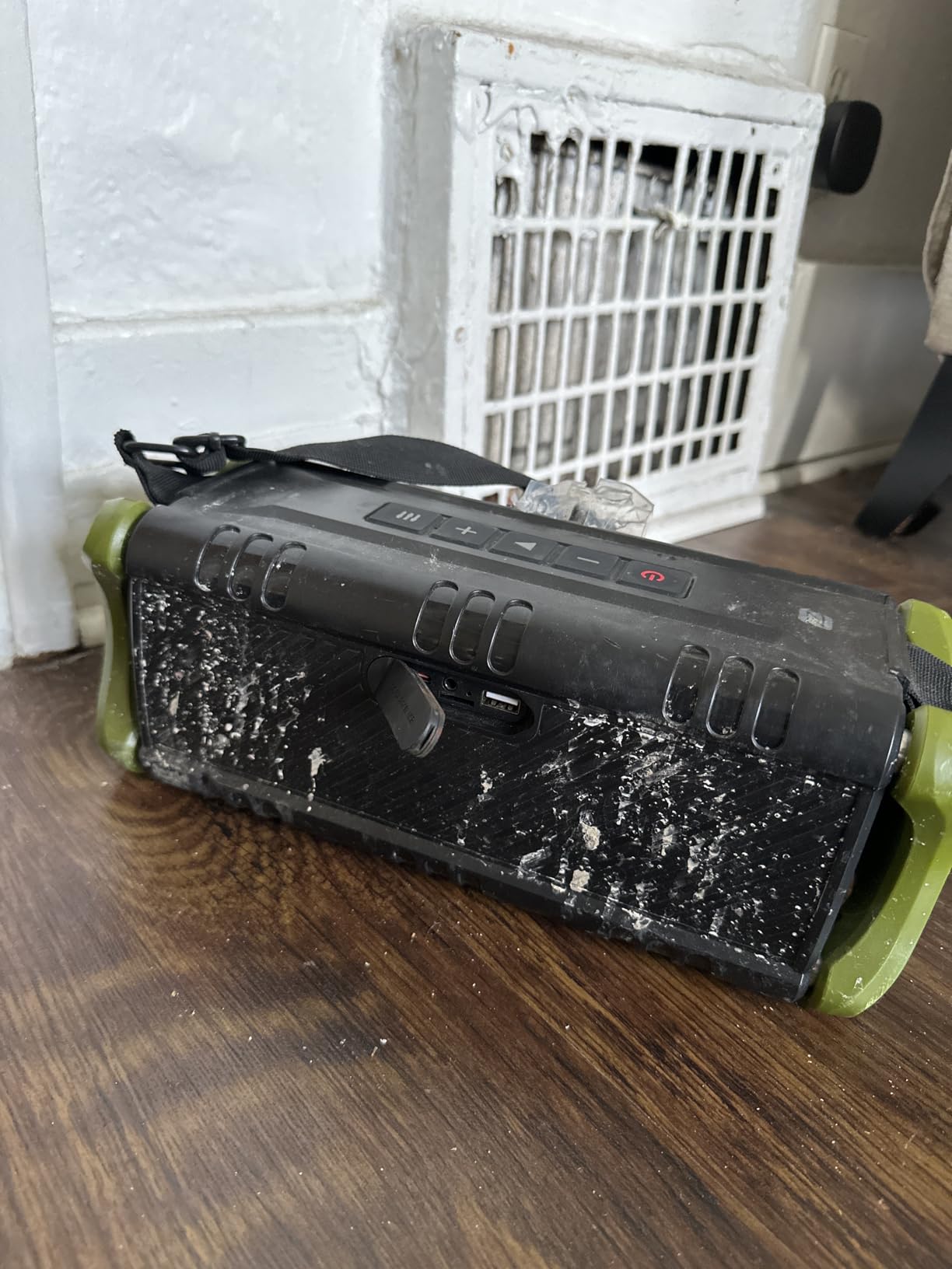 W-KING Bluetooth Speaker, 90W Max Portable Loud Speakers Wireless, IPX6 Waterproof Outdoor Speaker, 50W Deep Bass/2 Powerful Subwoofer/40H/Power Bank/Dual Pairing/EQ/TF/AUX/NFC for Camping,Pool,Party Customer Review W-KING Bluetooth Speaker, 90W Max Portable Loud Speakers Wireless, IPX6 Waterproof Outdoor Speaker, 50W Deep Bass/2 Powerful Subwoofer/40H/Power Bank/Dual Pairing/EQ/TF/AUX/NFC for Camping,Pool,Party - Customer Photo 2