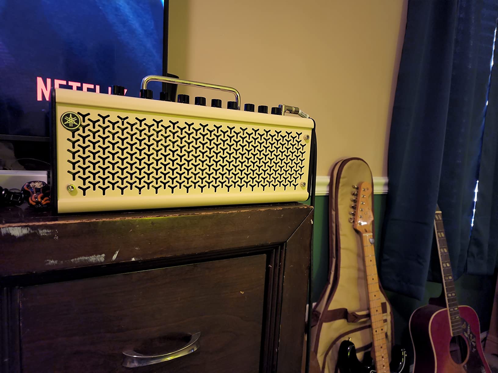 Yamaha THR Wired Desktop 15 Guitar Amps and 8 Effects, Bluetooth-Enabled, Standard Color (THR10II) Customer Review Yamaha THR Wired Desktop 15 Guitar Amps and 8 Effects, Bluetooth-Enabled, Standard Color (THR10II) - Customer Photo 1