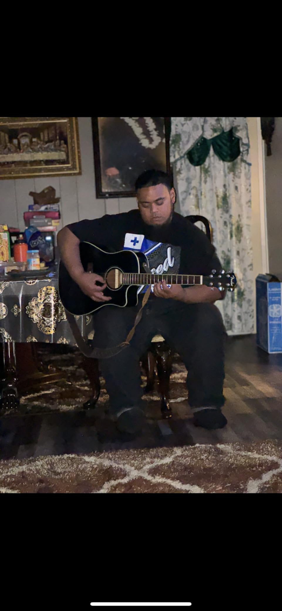 Fender Dreadnought Acoustic Guitar - Sunburst Bundle with Gig Bag, Tuner, Strings, Picks, and Austin Bazaar Instructional DVD - Customer Photo 2