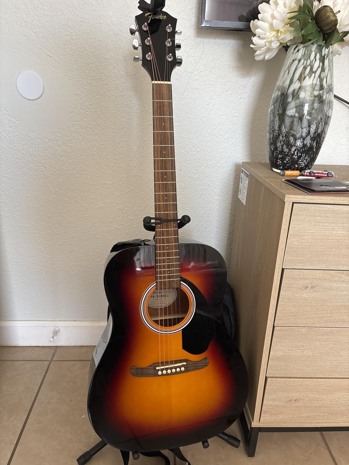 Fender Dreadnought Acoustic Guitar - Sunburst Bundle with Gig Bag, Tuner, Strings, Picks, and Austin Bazaar Instructional DVD - Customer Photo 3