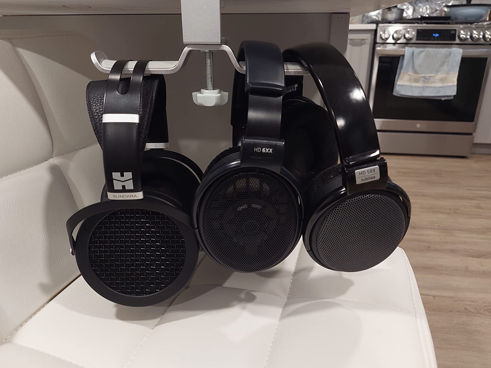 HIFIMAN SUNDARA Hi-Fi Headphone with 3.5mm Connectors, Planar Magnetic, Comfortable Fit with Updated Earpads-Black, 2020 Version Customer Review HIFIMAN SUNDARA Hi-Fi Headphone with 3.5mm Connectors, Planar Magnetic, Comfortable Fit with Updated Earpads-Black, 2020 Version - Customer Photo 3