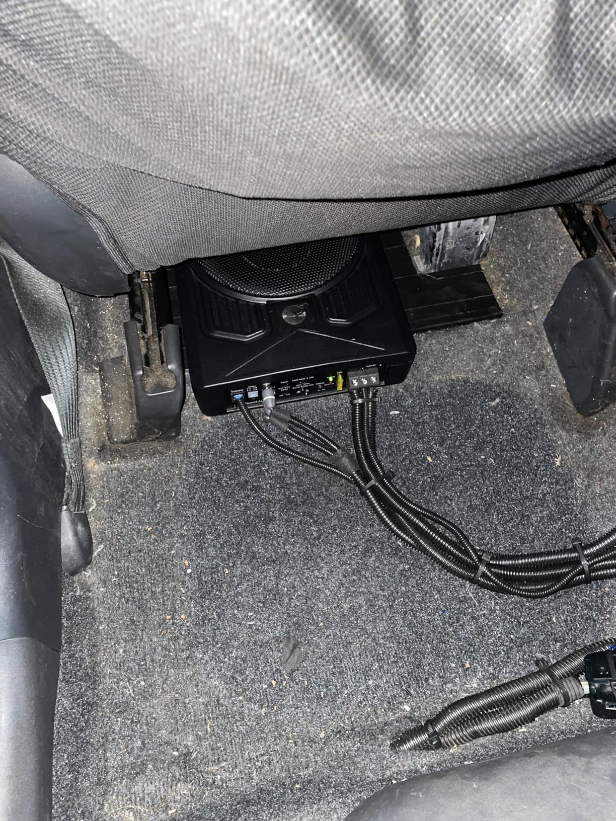 Planet Audio P8AWK Low Profile 8 Inch Under Seat Powered Car Subwoofer - 800 High Output, Built-in Amplifier, for Truck, Boxes and Enclosures, Remote Subwoofer Control - Customer Photo 2