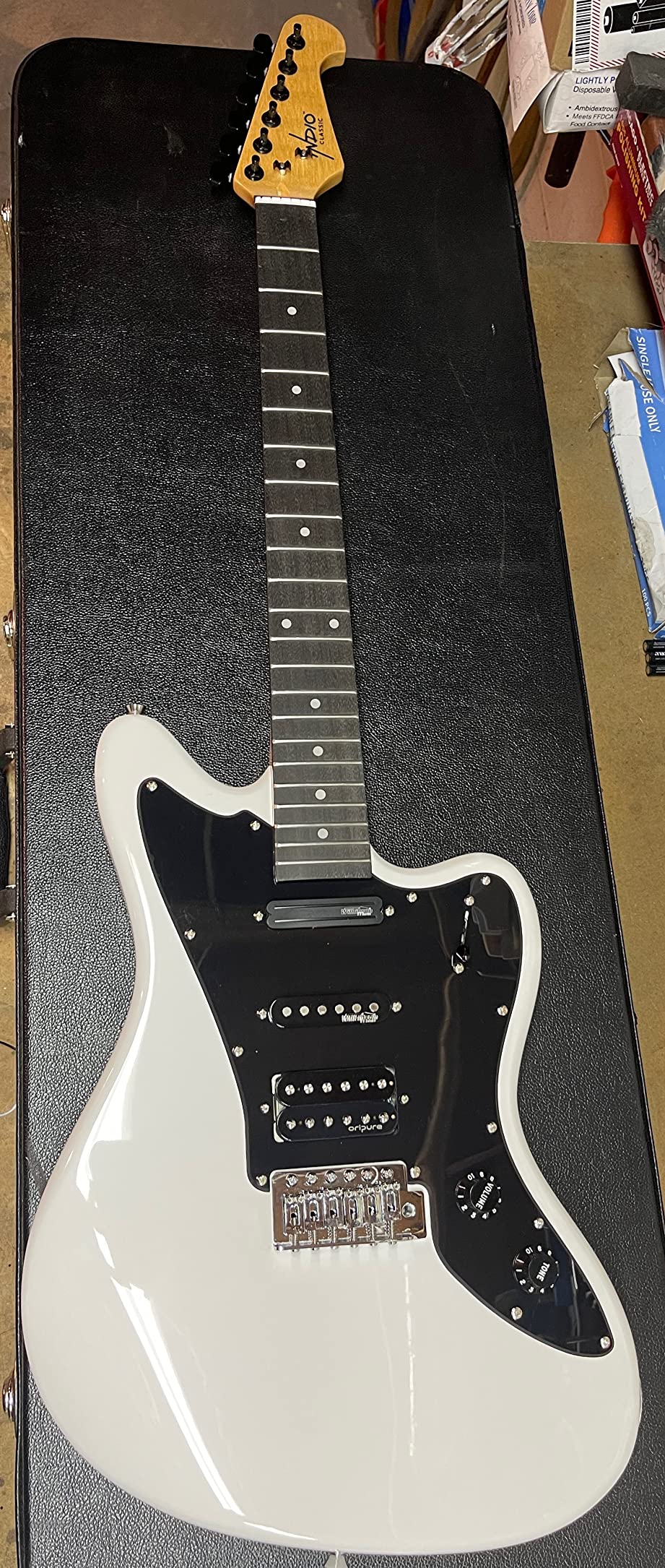 Monoprice Offset OS20 Classic Electric Guitar - Right Handed, Basswood Body, Gig Bag, Sunburst - Indio Series - Customer Photo 2