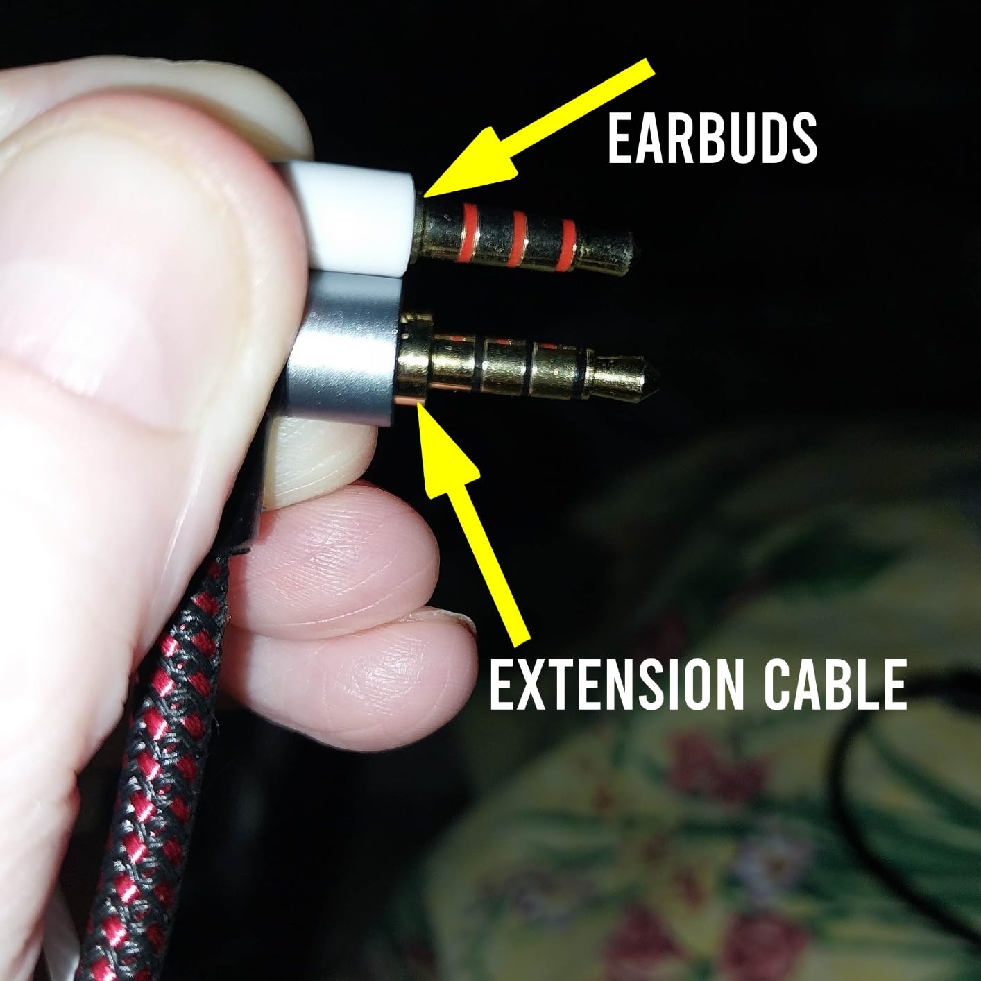 Tiierzon Audio Mic Extension Cable 3Ft,90 Degree TRRS 3.5mm Aux Headphone Extender 4-Pole Jack Plug Extension Lead Stereo Male to Female Braided Cord for Headset,Laptop,Phone,Car,PS4 and More (3Ft) Customer Review Tiierzon Audio Mic Extension Cable 3Ft,90 Degree TRRS 3.5mm Aux Headphone Extender 4-Pole Jack Plug Extension Lead Stereo Male to Female Braided Cord for Headset,Laptop,Phone,Car,PS4 and More (3Ft) - Customer Photo 1