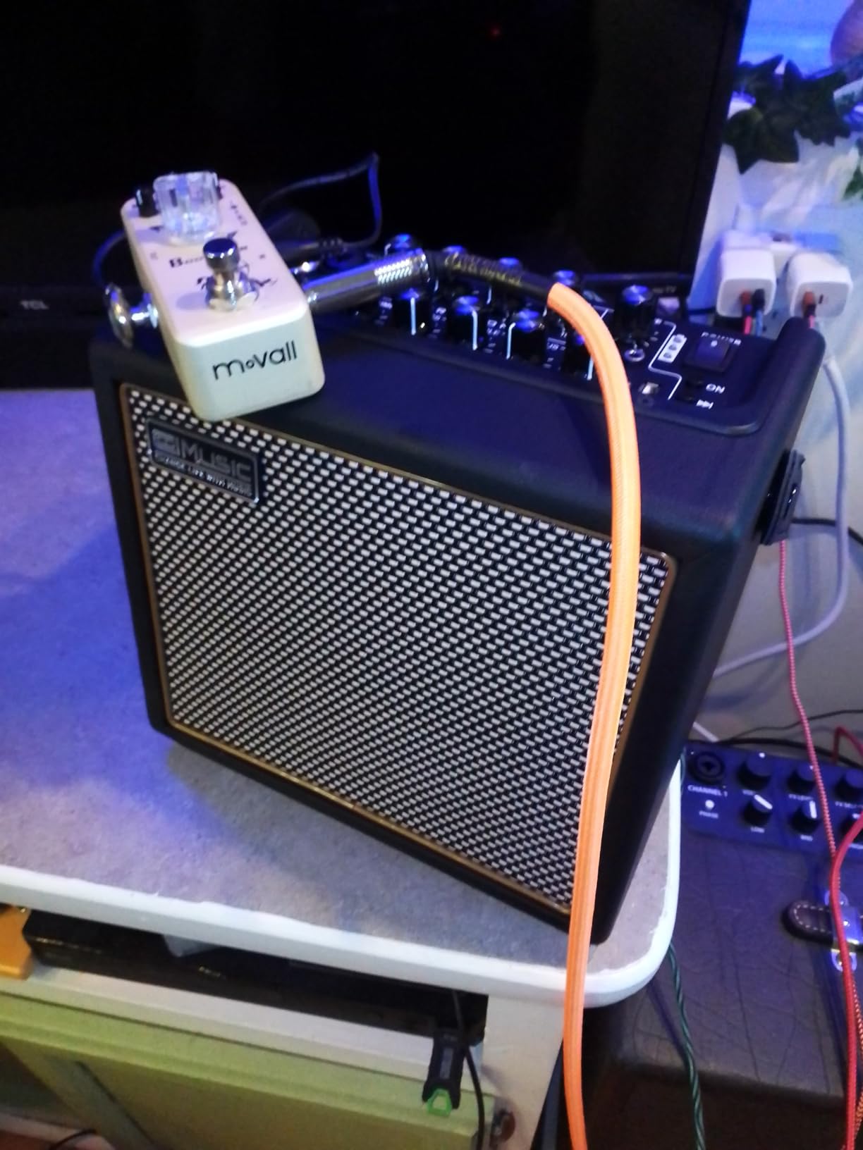 Acoustic Guitar Amplifier, 30 Watt Bluetooth Speaker Rechargeable Portable Acoustic Guitar Amp with Reverb Chorus Effect,3 Inputs, Black Customer Review Acoustic Guitar Amplifier, 30 Watt Bluetooth Speaker Rechargeable Portable Acoustic Guitar Amp with Reverb Chorus Effect,3 Inputs, Black - Customer Photo 2