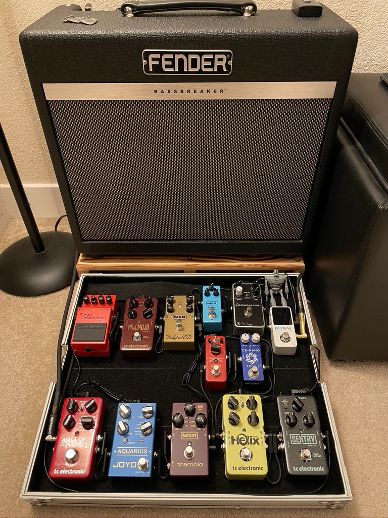 JIM DUNLOP MXR Tremolo Effects Pedal (M305) - Customer Photo 1