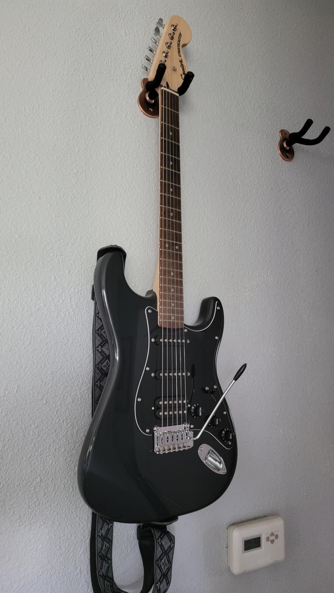 Squier Affinity Series Stratocaster Electric Guitar - Olympic White with Maple Fingerboard - Customer Photo 3