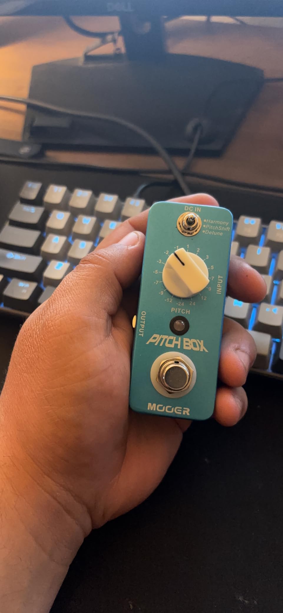Mooer Drop Pitch Harmonizer Guitar Effect Box - MPS1 Octave Pitch Box Guitar Harmonizer Pedal with True Bypass - Customer Photo 2