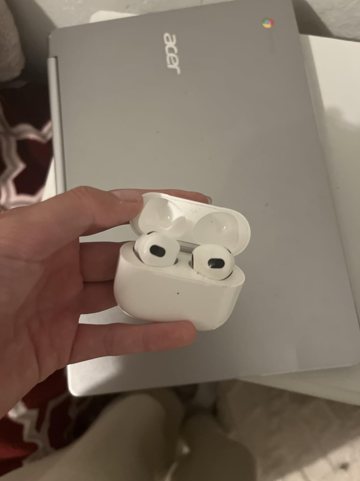 Apple AirPods (3rd Generation) (Renewed) - Customer Photo 1