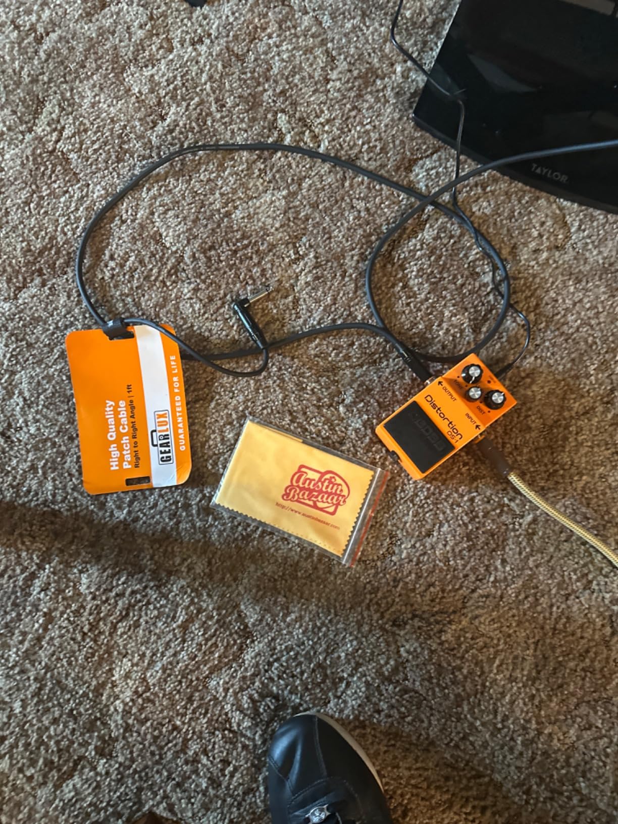 Boss SD-1 Super OverDrive Pedal Bundle with Gearlux Power Supply, Instrument Cable, Patch Cable, and BOSS Picks - Customer Photo 1