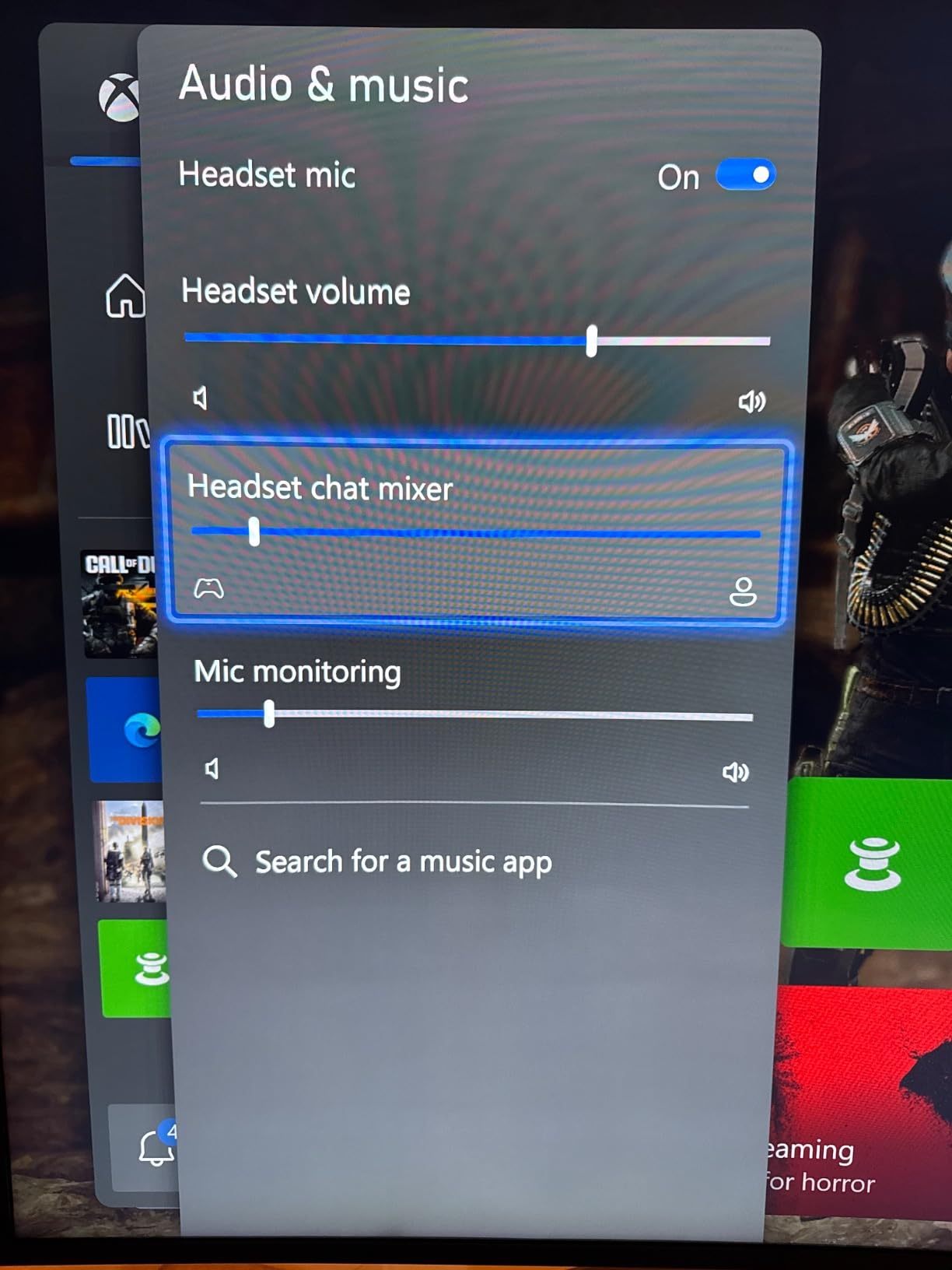 Skull & Co. AudioBox: Bluetooth 5.0 Wireless Audio Transmitter Adapter Low Latency for Xbox (XB1/XSX/XSS/Elite2) Controllers- Black - Customer Photo 3