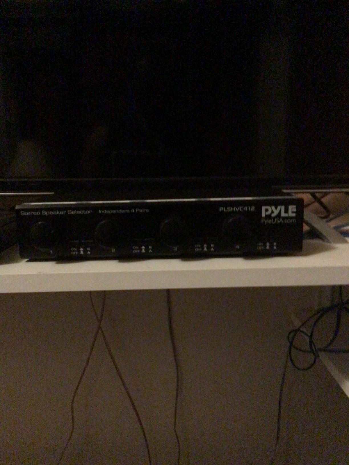 Pyle 4 Channel High Power Stereo Speaker Selector with Volume Control - Rugged and Durable Housing Construction, Cabinet Heat Sink, Plug and Play Easy Install - PLSHVC412 - Customer Photo 2