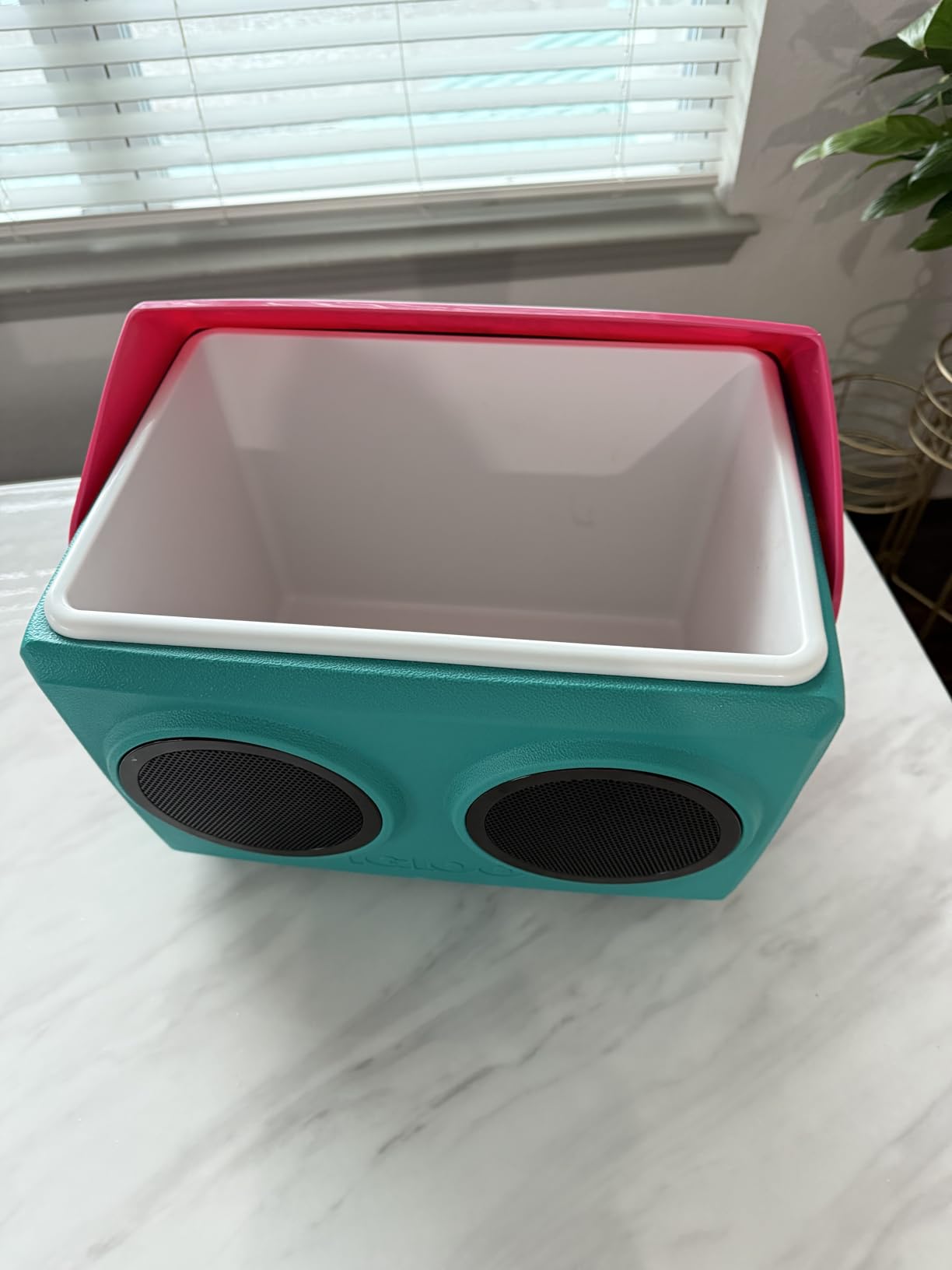 Igloo KoolTunes Bluetooth Boombox Cooler, 14 Qt Jade - Customer Photo 1