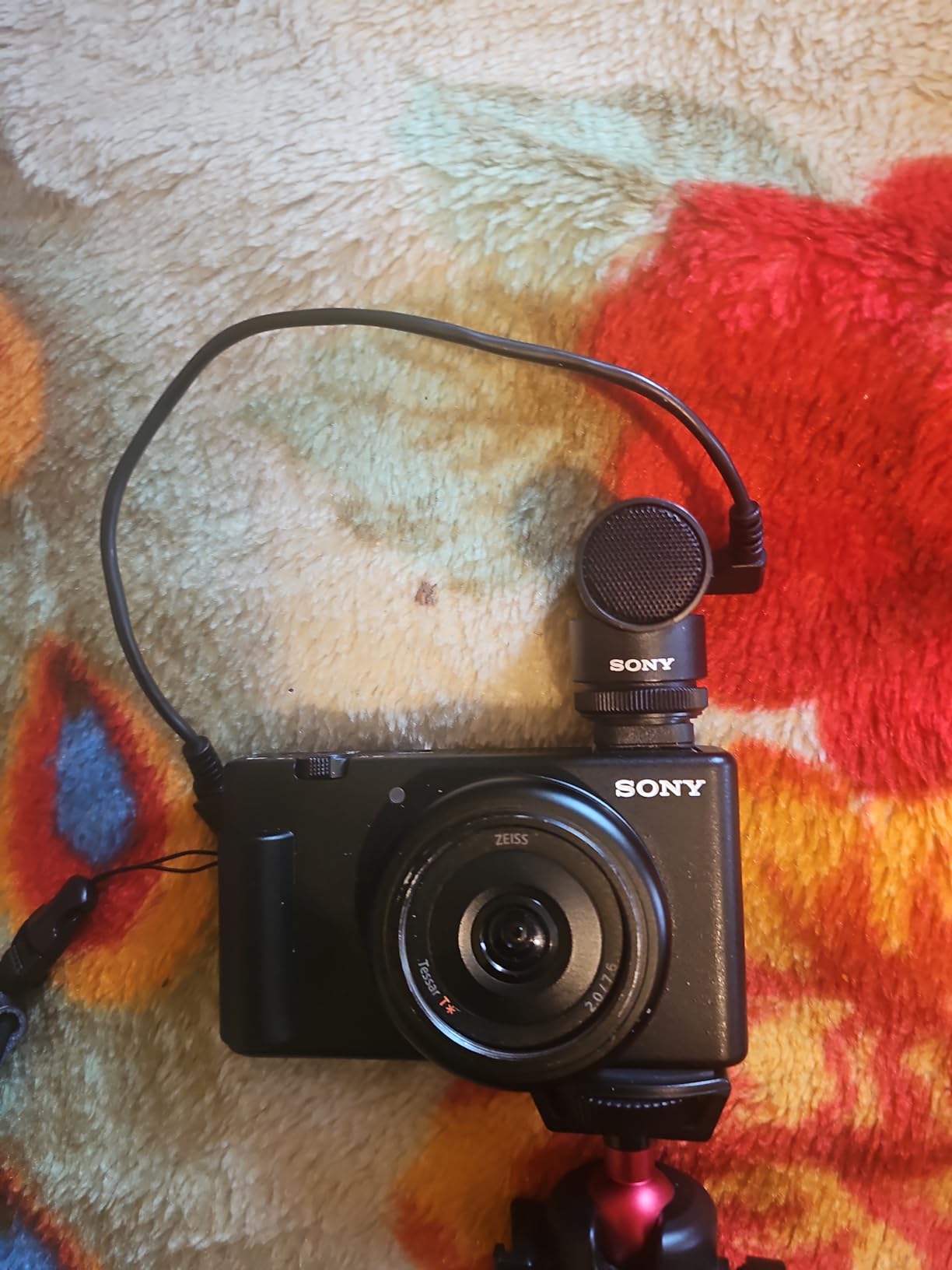 Sony Vlogger Shotgun Microphone ECM-G1, Auxiliary Customer Review Sony Vlogger Shotgun Microphone ECM-G1, Auxiliary - Customer Photo 1