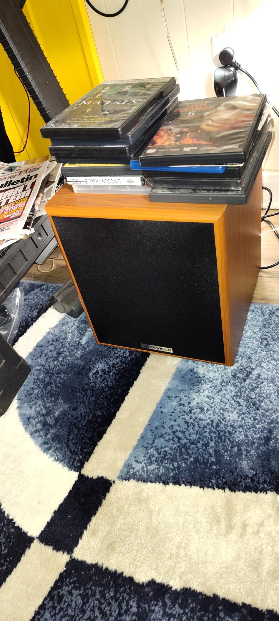 Rockville Rock Shaker 6.5 Black 200W Peak/100W RMS Powered Home Theater Subwoofer, Class-D, Adjustable Crossover, 20Hz-200Hz, Compact Design, for Movies and Music - Customer Photo 2