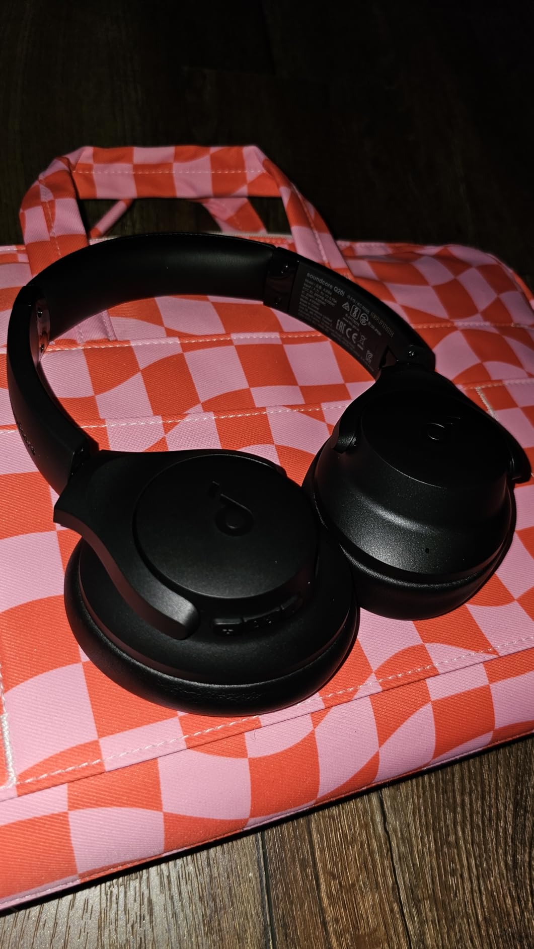 Soundcore by Anker Q20i Hybrid Active Noise Cancelling Headphones, Wireless Over-Ear Bluetooth, 40H Long ANC Playtime, Hi-Res Audio, Big Bass, Customize via an App, Transparency Mode - Customer Photo 2