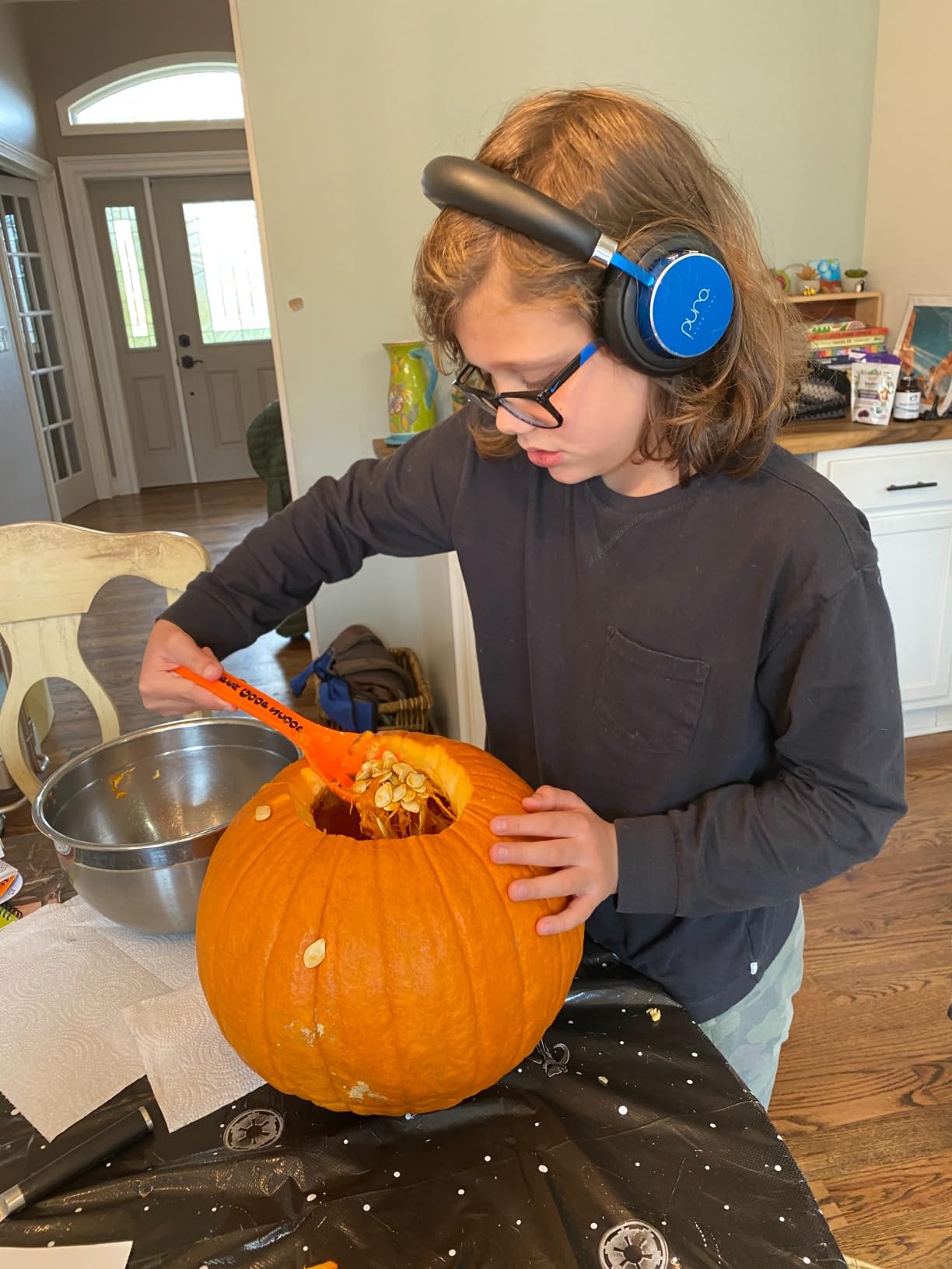 Puro Sound Labs BT2200 Plus Kids Bluetooth Headphones – Volume-Limiting 85dB, Studio-Grade Audio, Over-Ear & Comfy Design, 20-Hour Battery Life, Easy to Connect Wireless Headphones for Kids, Blue - Customer Photo 2