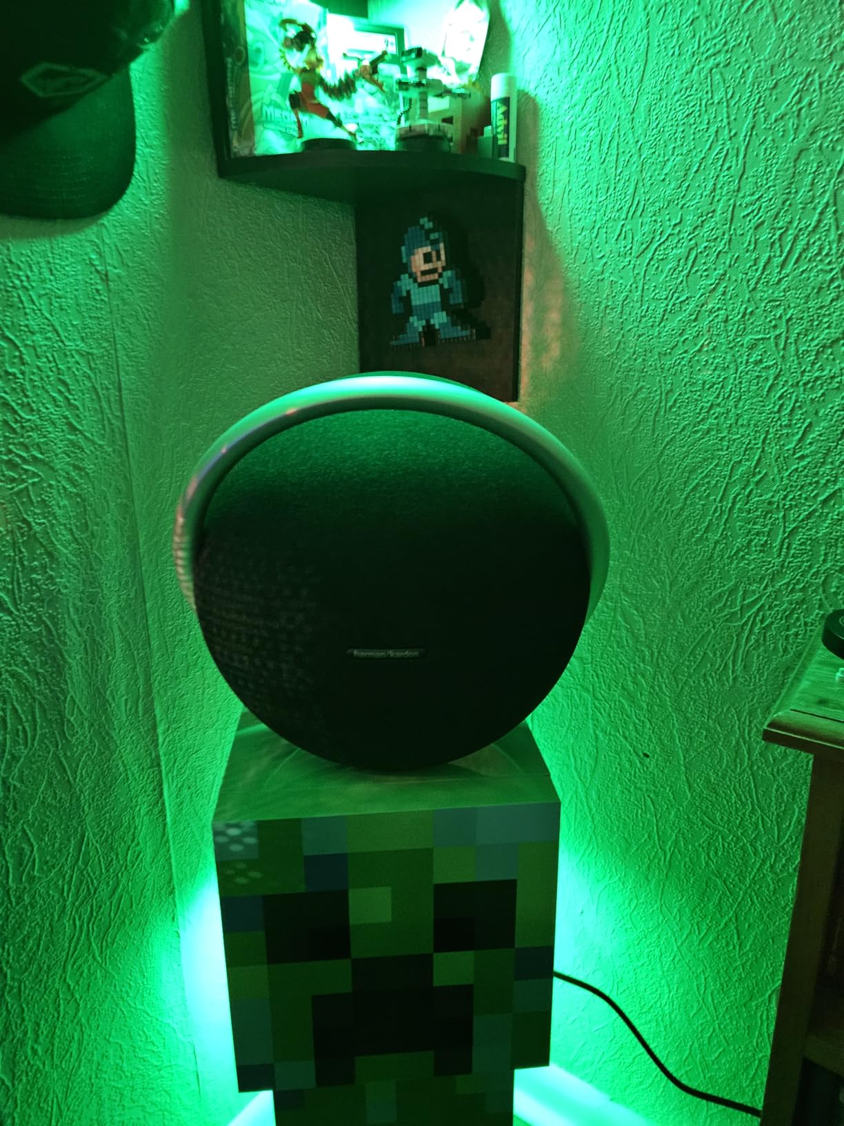 Harman Kardon Onyx Studio 8 - Bluetooth Studio Speakers, Ideal Sound Experience - Customer Photo 2