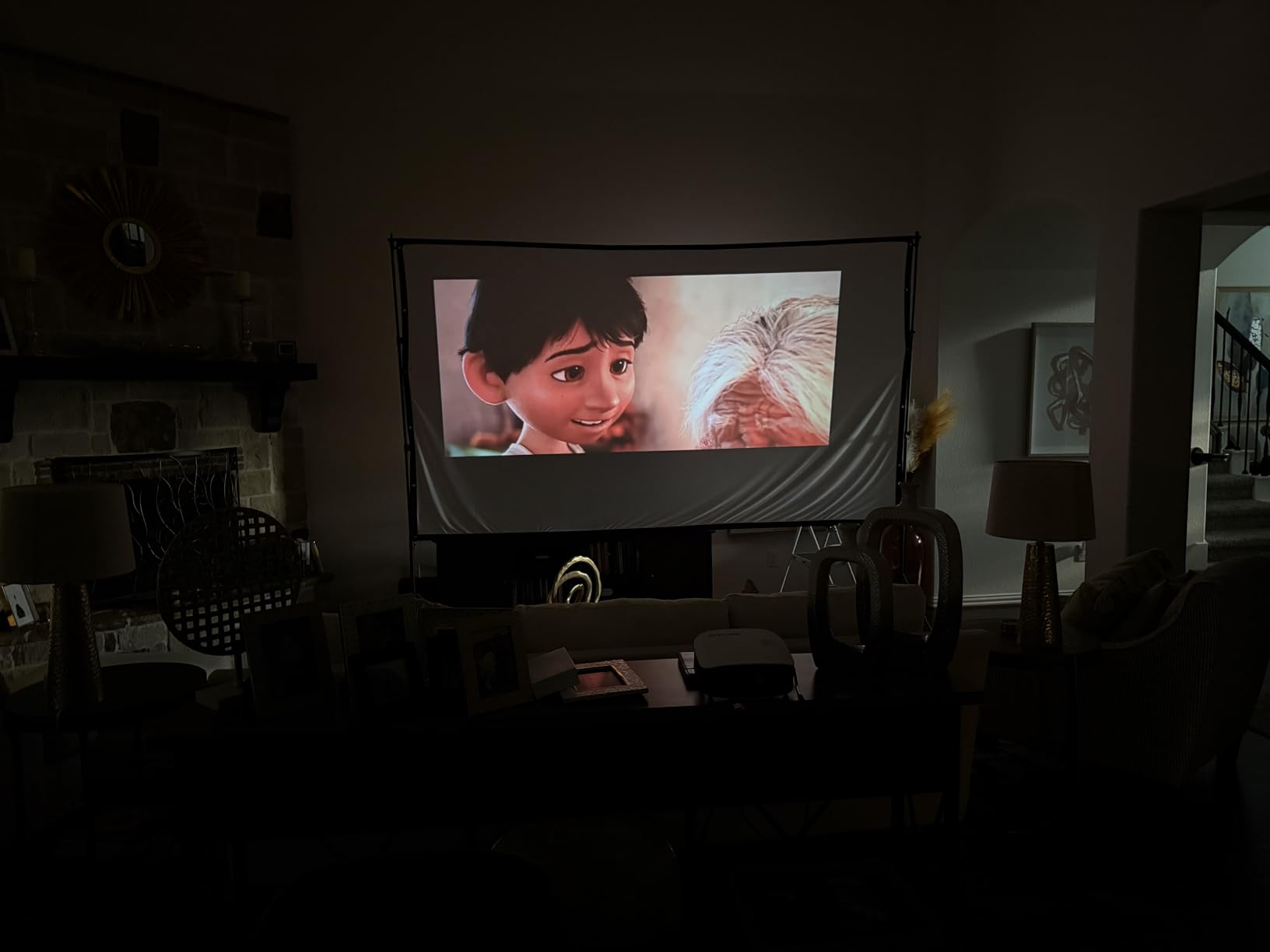 GooDee Smart 4K Projector with 5G WIFI and Bluetooth, Netflix/Amazn Prime Video Certified, Dolby Audio, Outdoor Projector, 400