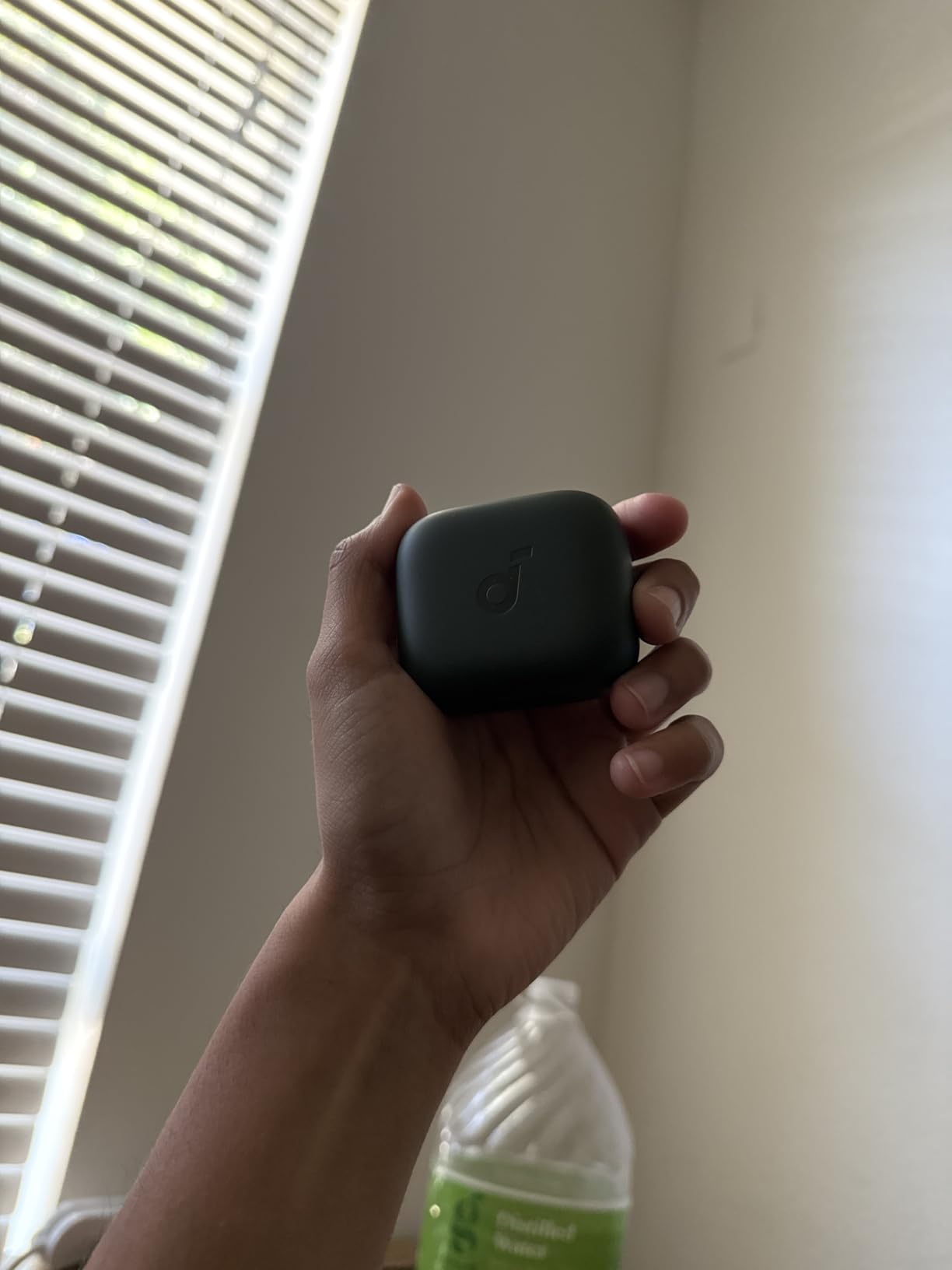 Soundcore P30i by Anker Noise Cancelling Earbuds, Strong and Smart Noise Cancelling, Powerful Bass, 45H Playtime, 2-in-1 Case and Phone Stand, IP54, Wireless Earbuds, Bluetooth 5.4 (Black) - Customer Photo 2