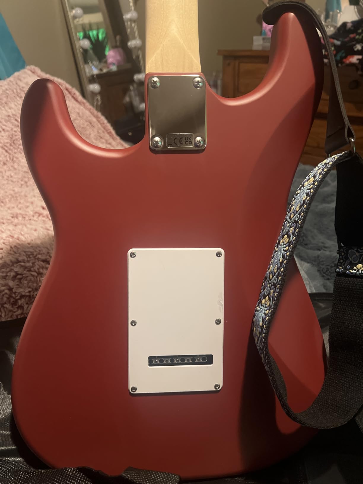 Fender Squier Debut Series Stratocaster Electric Guitar, Beginner Guitar, with 2-Year Warranty, Includes Free Lessons, Dakota Red with Matte Finish - Customer Photo 2