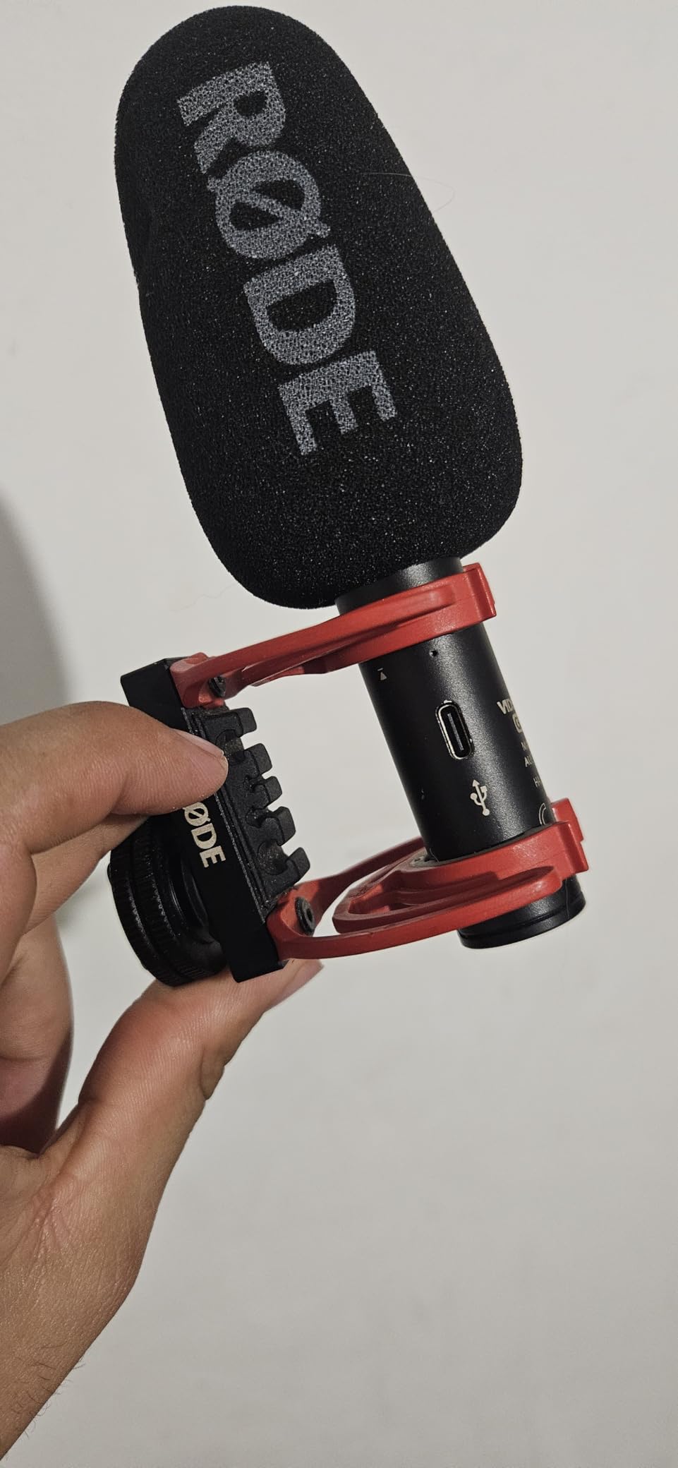 RØDE VideoMic GO II Helix | Ultra-Compact On-Camera Shotgun Microphone with Both 3.5mm and USB Outputs for Filmmaking, Content Creation, Podcasting and Video Calls (3rd Gen) Customer Review RØDE VideoMic GO II Helix | Ultra-Compact On-Camera Shotgun Microphone with Both 3.5mm and USB Outputs for Filmmaking, Content Creation, Podcasting and Video Calls (3rd Gen) - Customer Photo 1